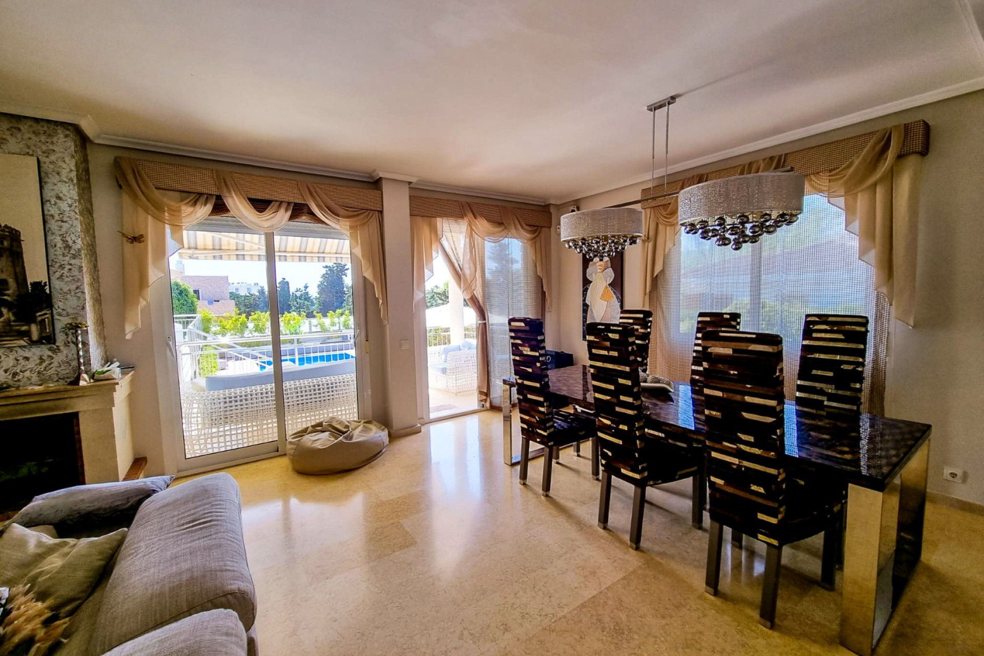 Herverkoop - Villa - Torrevieja - La Mata