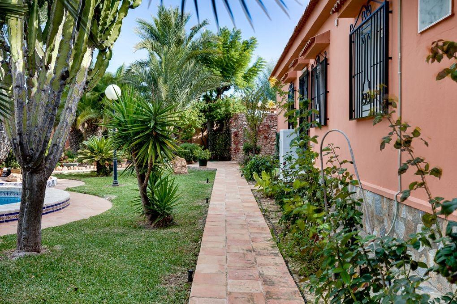 Herverkoop - Villa - Torrevieja - La Siesta - El Salado -  Torreta