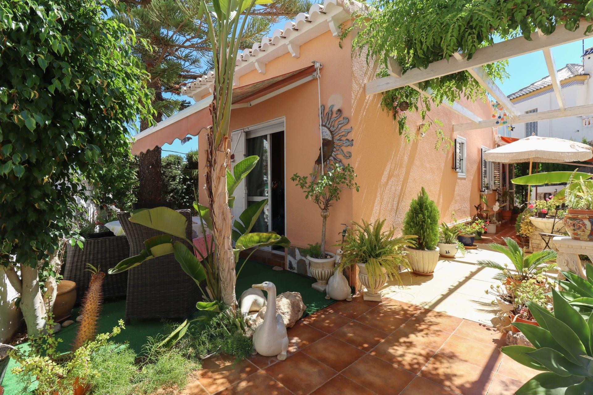 Herverkoop - Villa - Torrevieja - Los altos