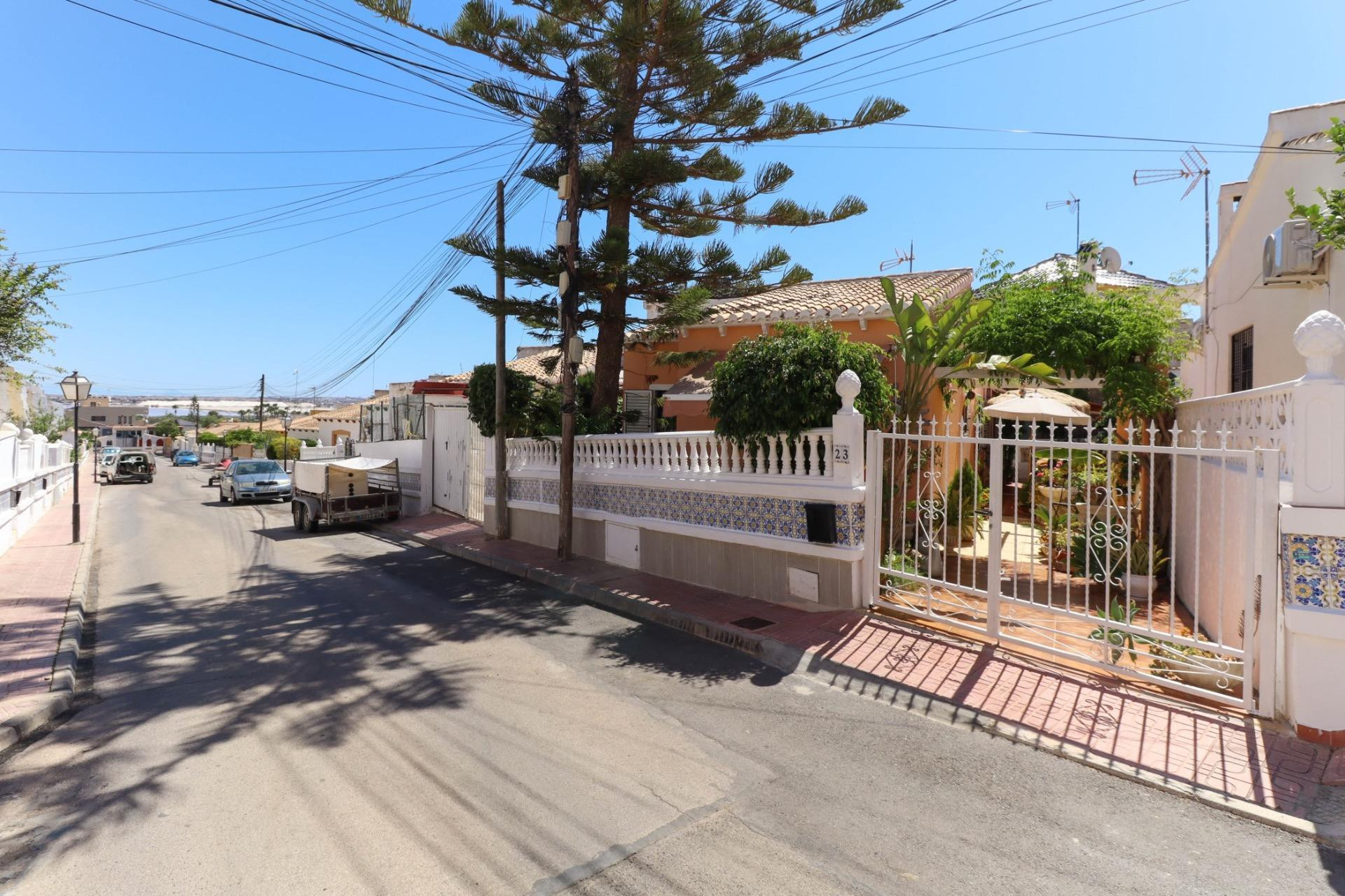 Herverkoop - Villa - Torrevieja - Los altos