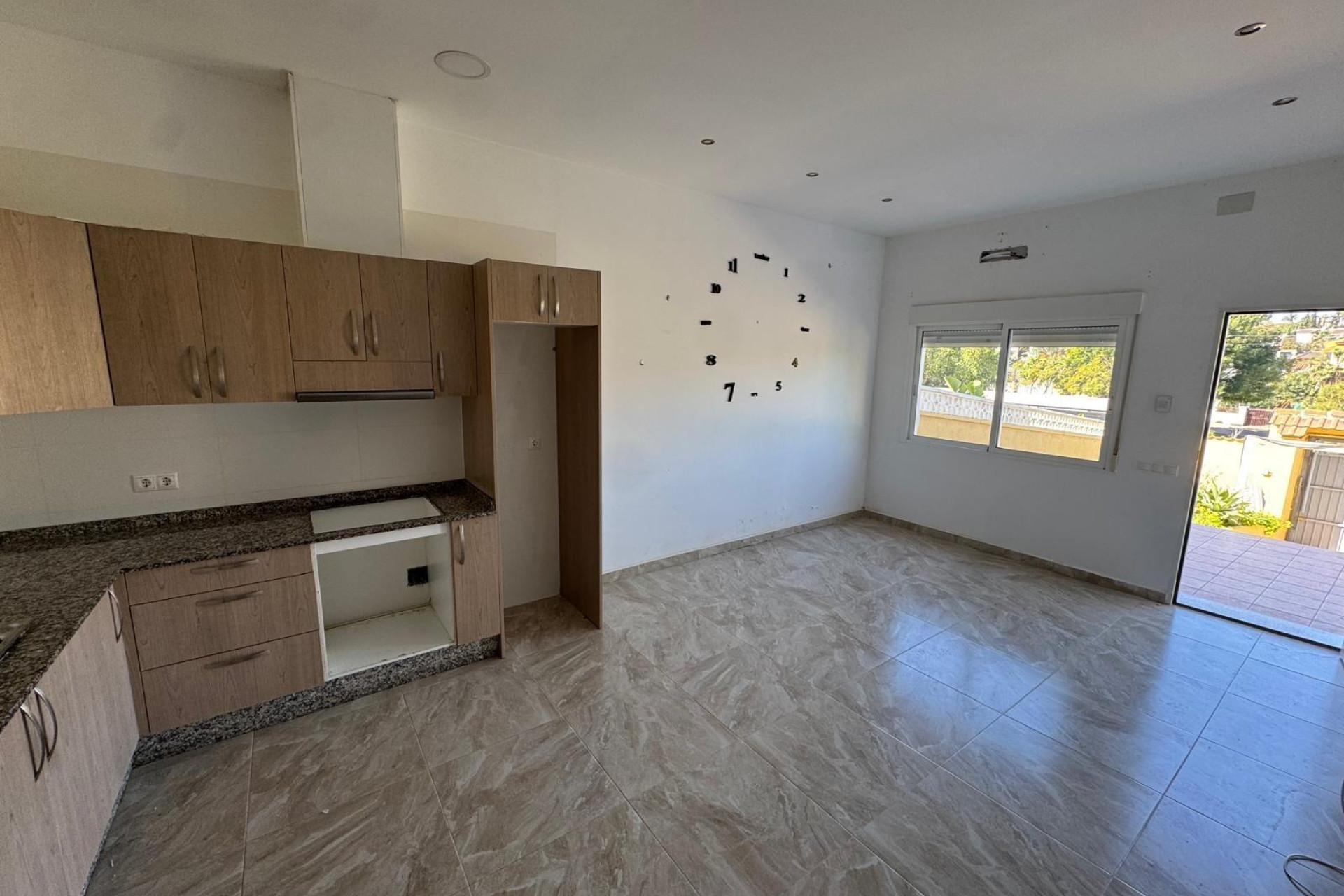 Herverkoop - Villa - Torrevieja - Los Balcones