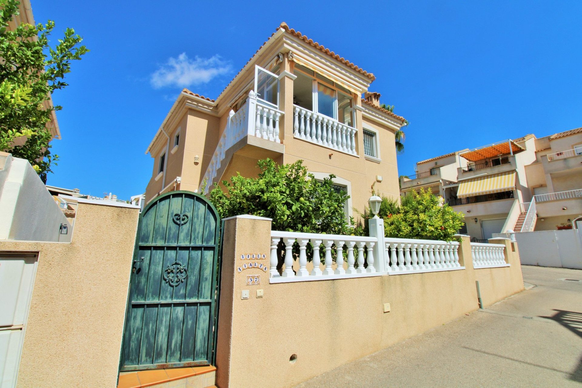 Herverkoop - Villa - Villamartín