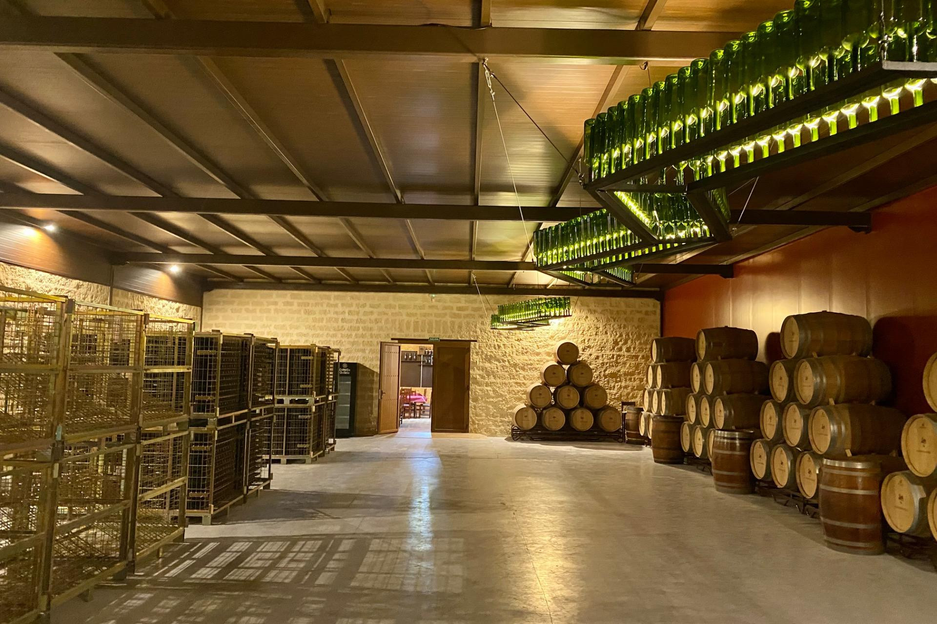 Herverkoop - wine cellar - Albacete