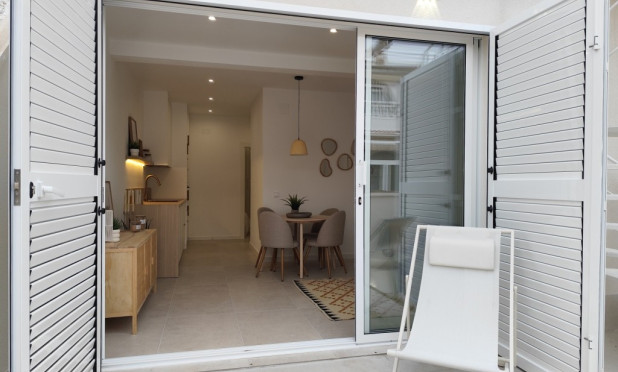 Kamienica - Odsprzedaż - La Siesta - La Siesta