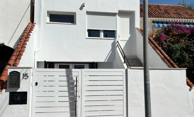 Kamienica - Odsprzedaż - Torrevieja - Los Balcones