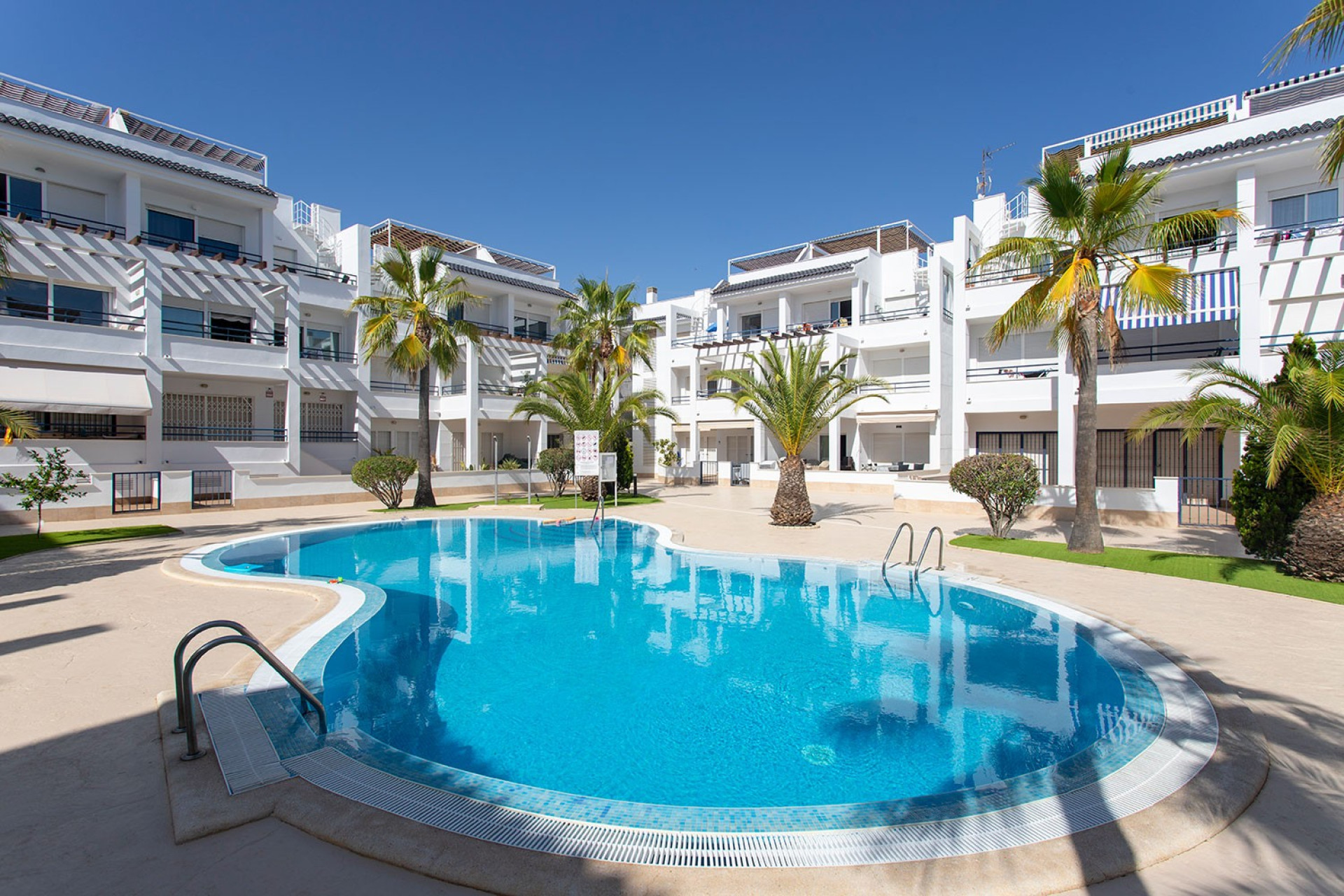 Lange Termijn Verhuur - Appartement / flat - Torrevieja - La Veleta