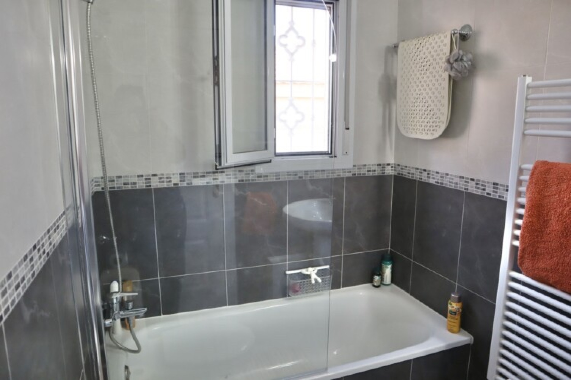 Lange Termijn Verhuur - Finca / Landelijke woning - Rojales - Pueblo