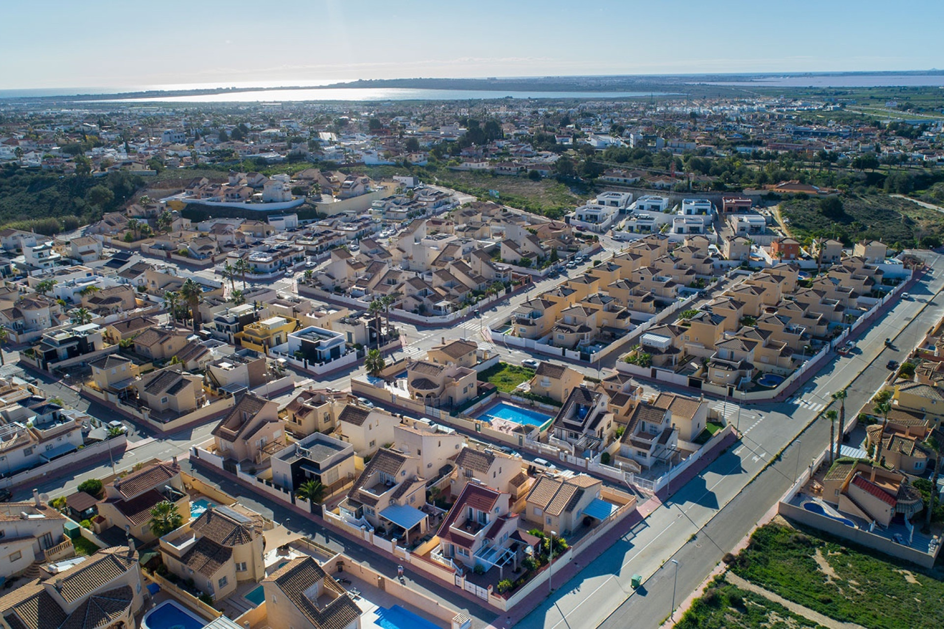 Lange Termijn Verhuur - Finca / Landelijke woning - Rojales - Pueblo