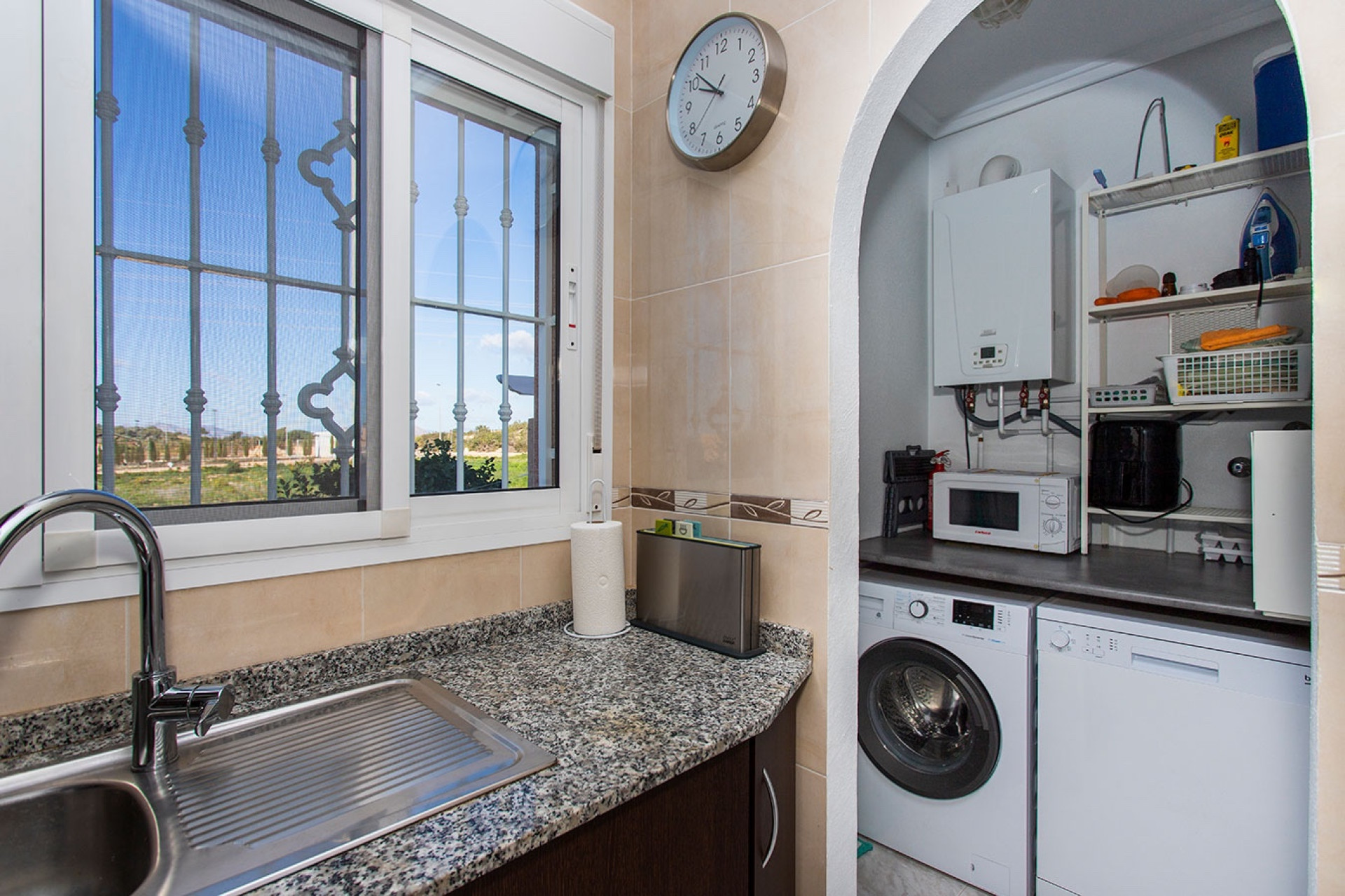 Lange Termijn Verhuur - Finca / Landelijke woning - Rojales - Pueblo