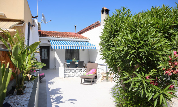 Maison de ville - Location à long terme - Torrevieja - REN-002-L