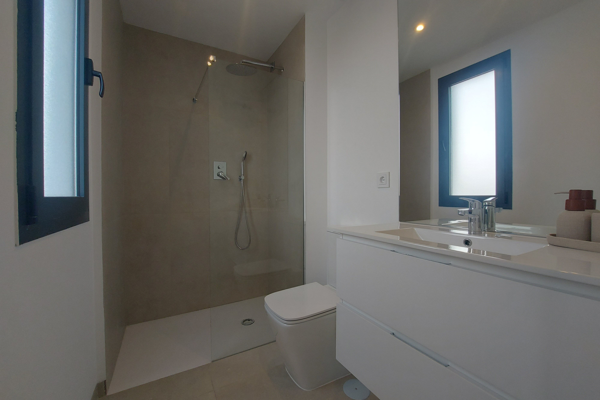 Neue Gebäude - Penthouse - Mar de Cristal
