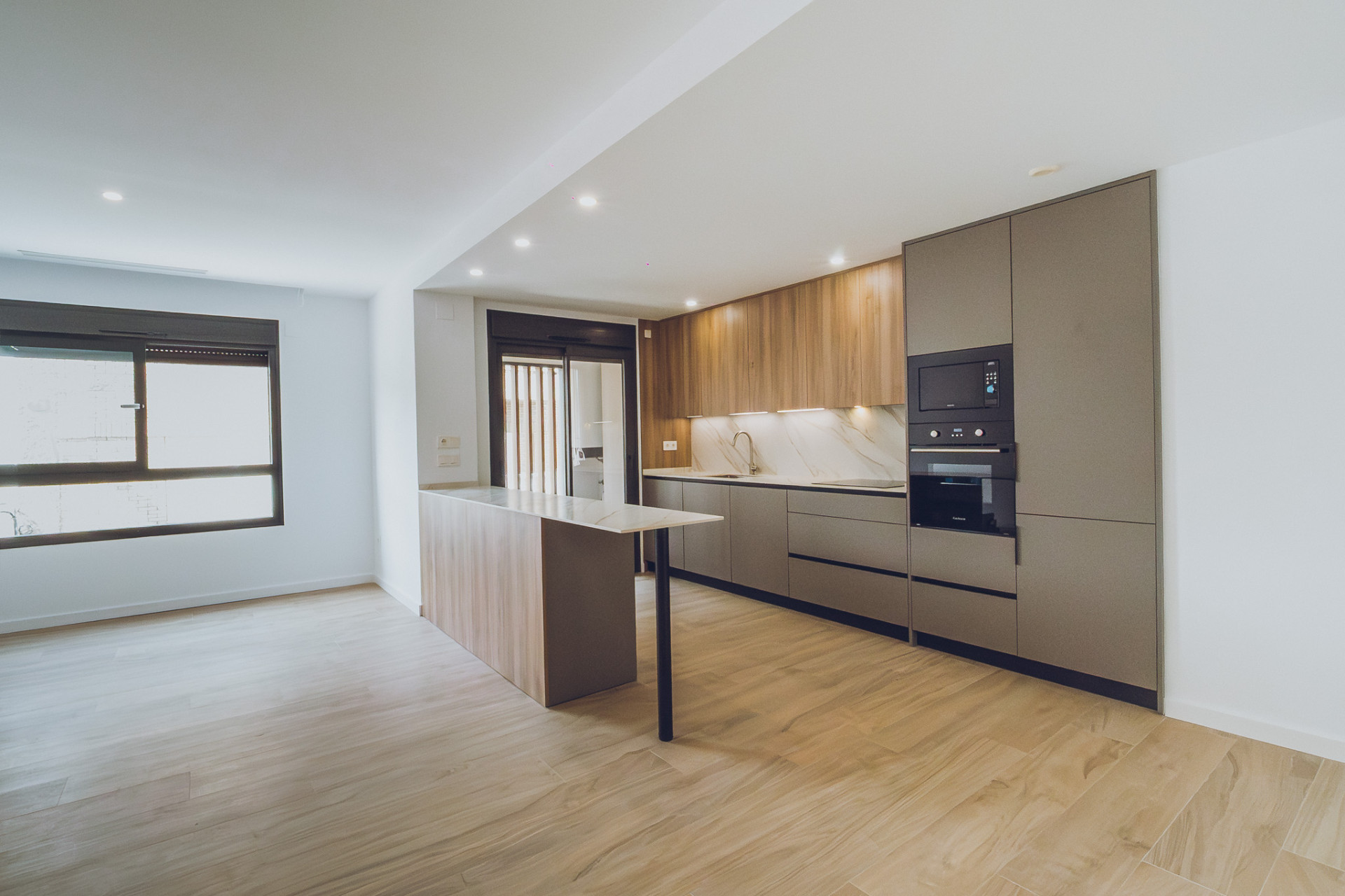 Neue Gebäude - Penthouse - Redován