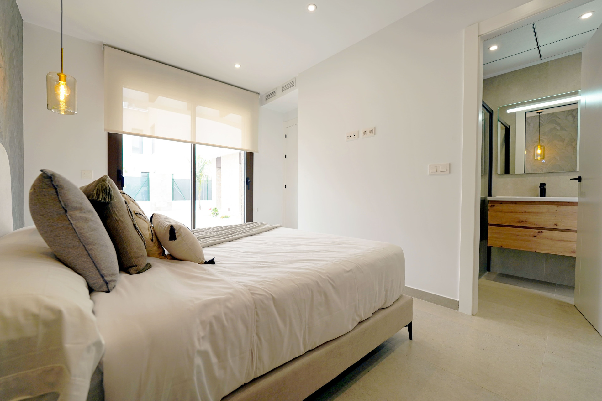 Neue Gebäude - Stadthaus - Heredades