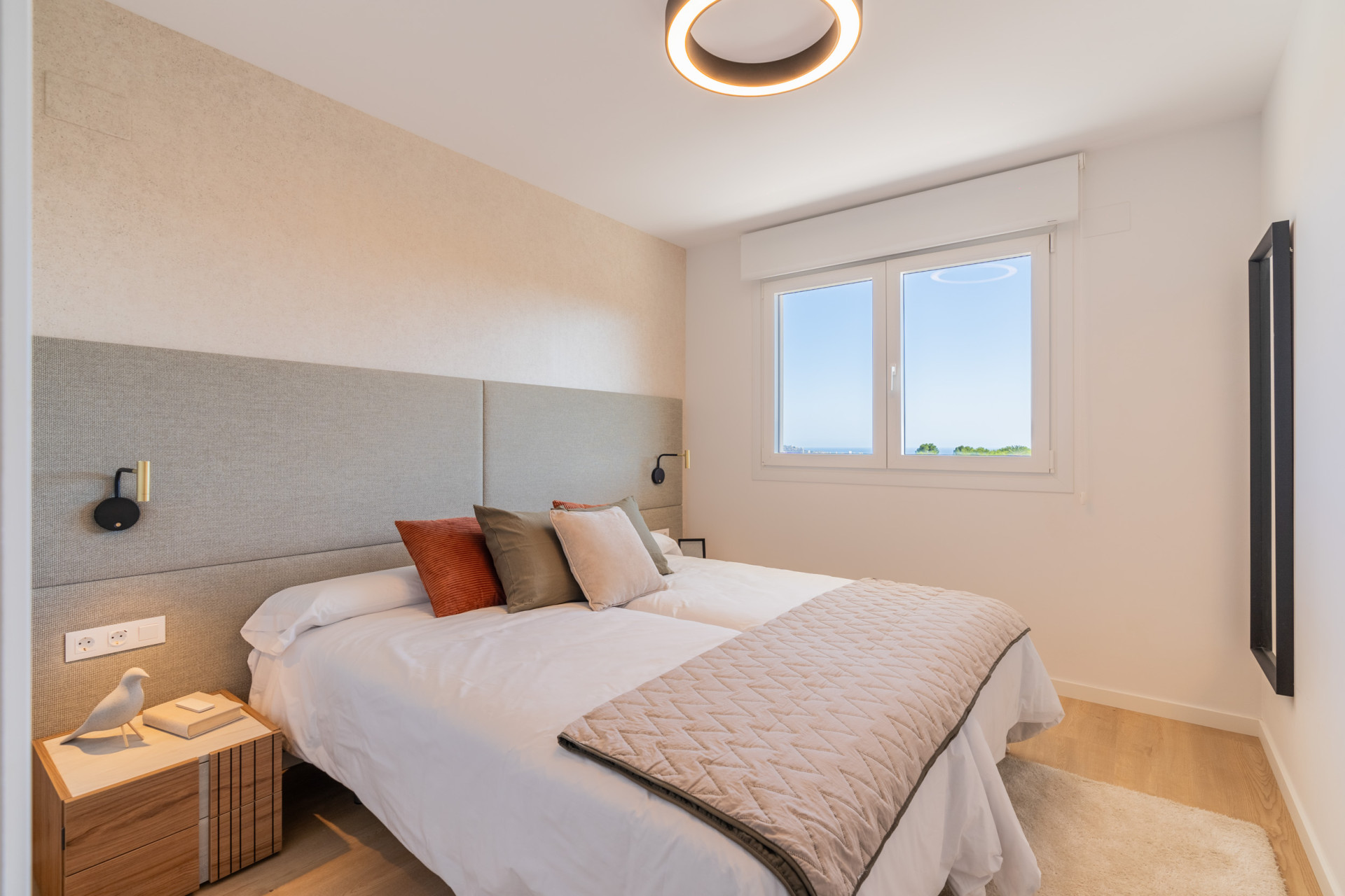 Neue Gebäude - Stadthaus - La Nucía