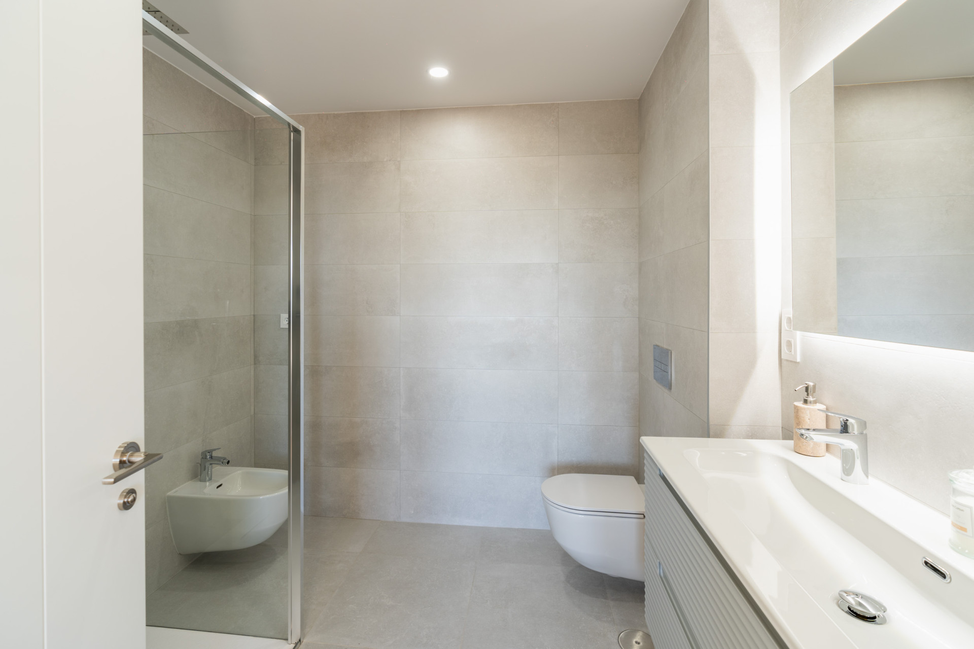 Neue Gebäude - Stadthaus - La Nucía