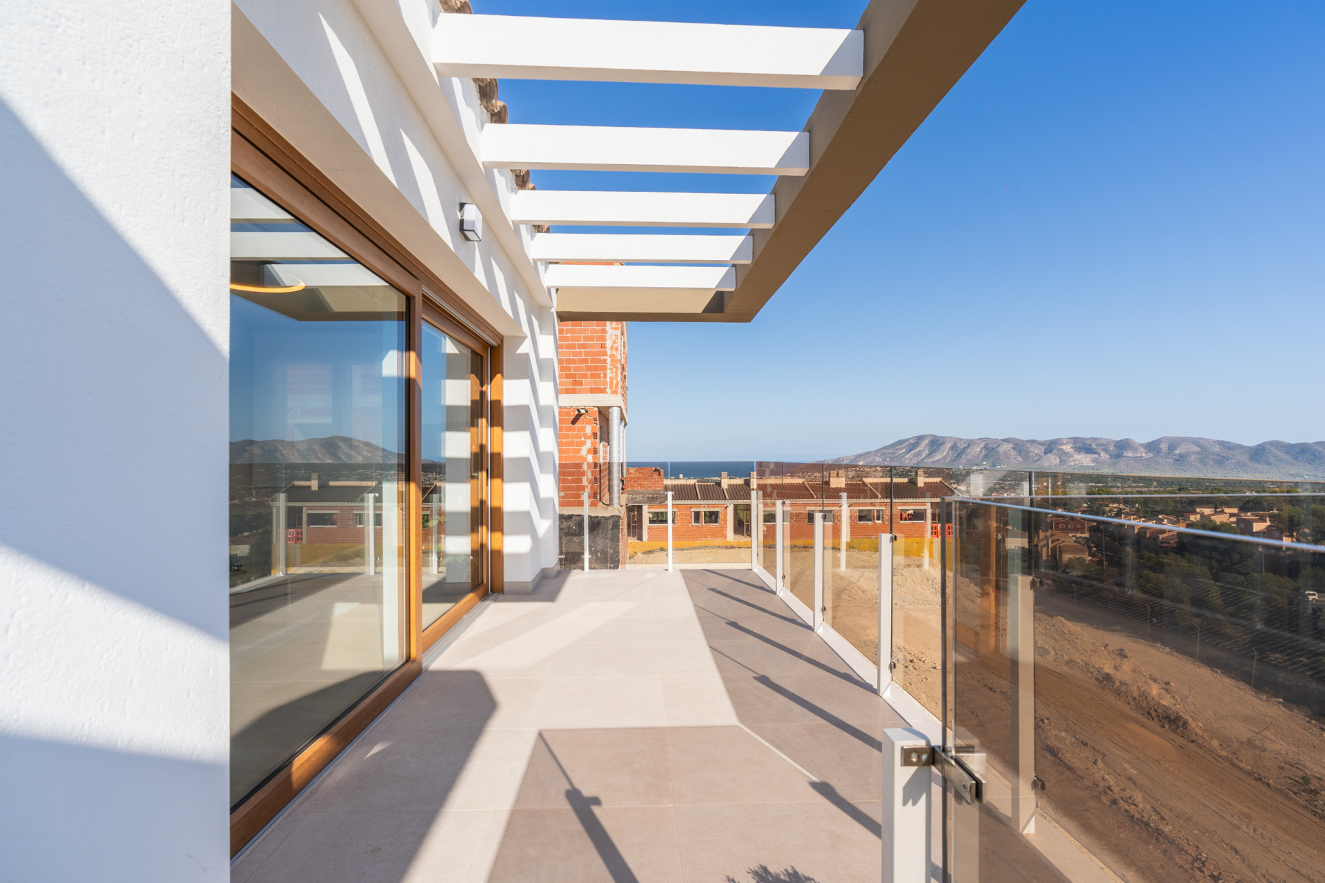 Neue Gebäude - Stadthaus - La Nucía