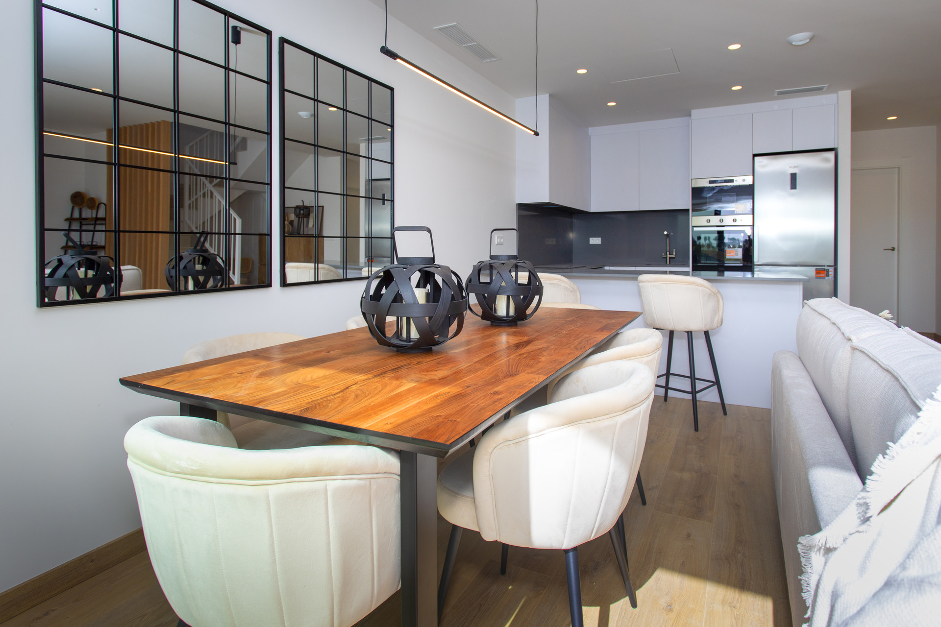 Neue Gebäude - Stadthaus - Monforte del Cid