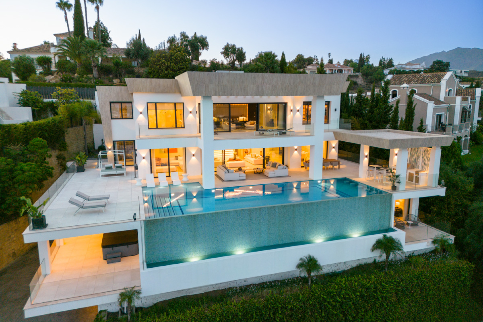 Neue Gebäude - Villa - Benahavis - Benahavís