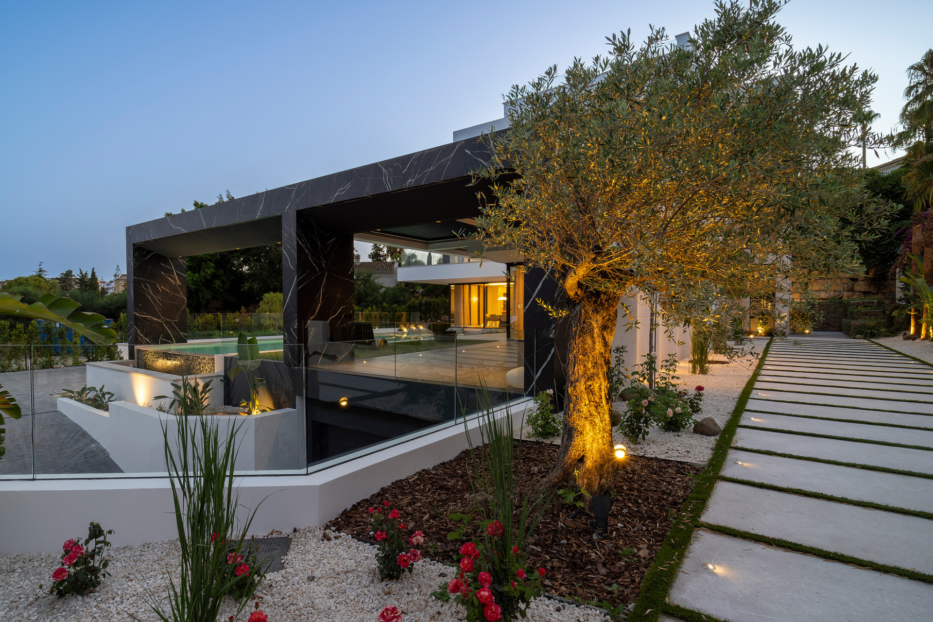 Neue Gebäude - Villa - Benahavis - Benahavís