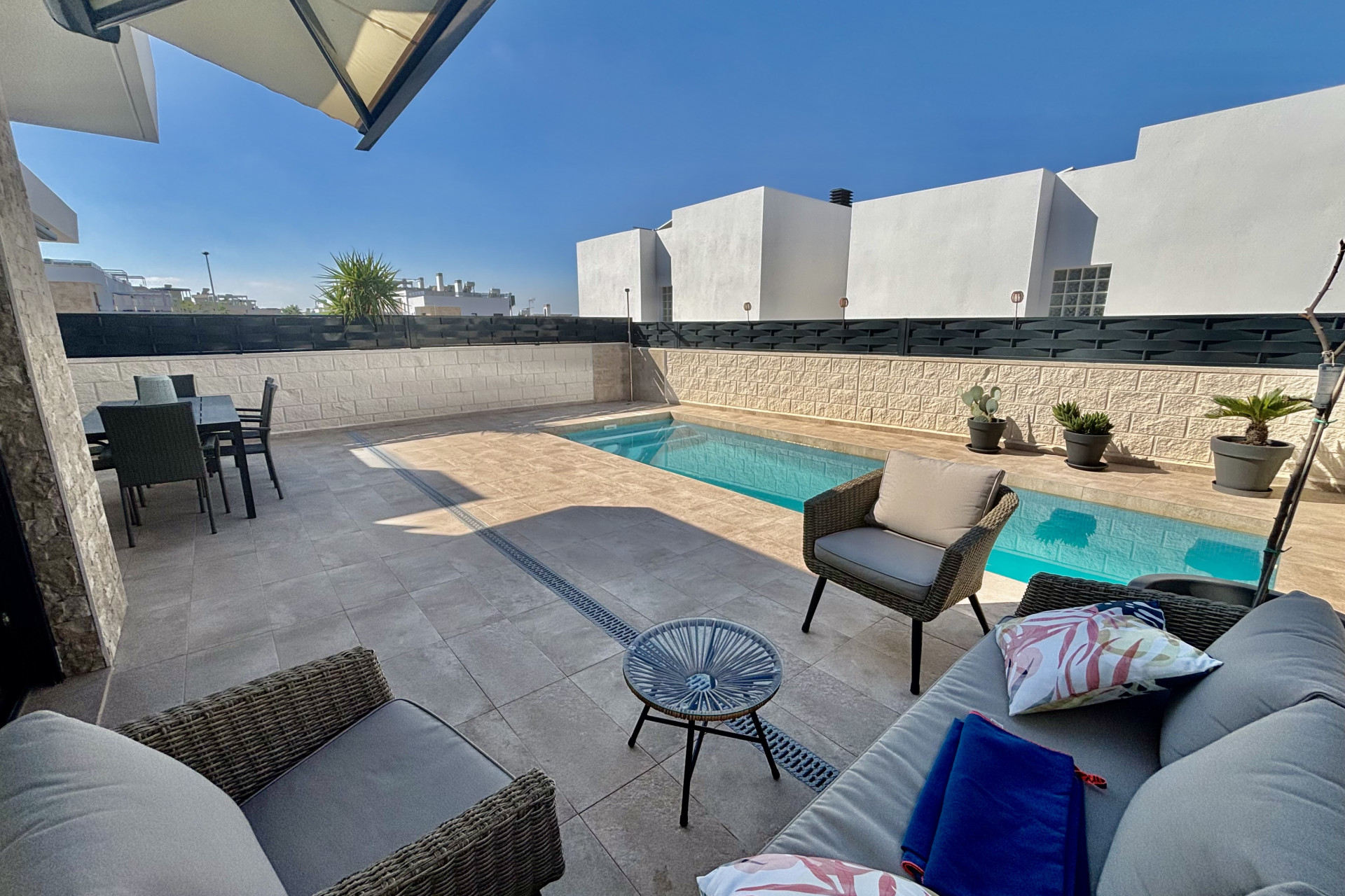 Neue Gebäude - Villa - Benijofar