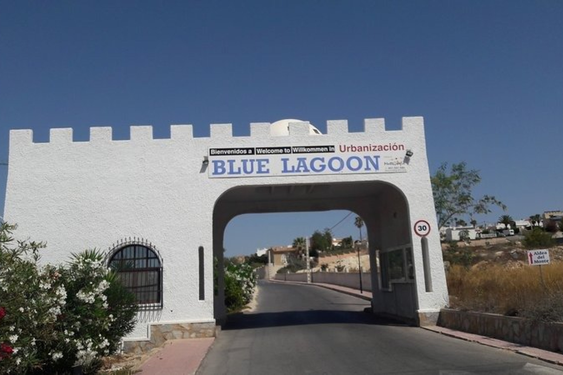 Neue Gebäude - Villa - San Miguel de Salinas - BLUE LAGOON