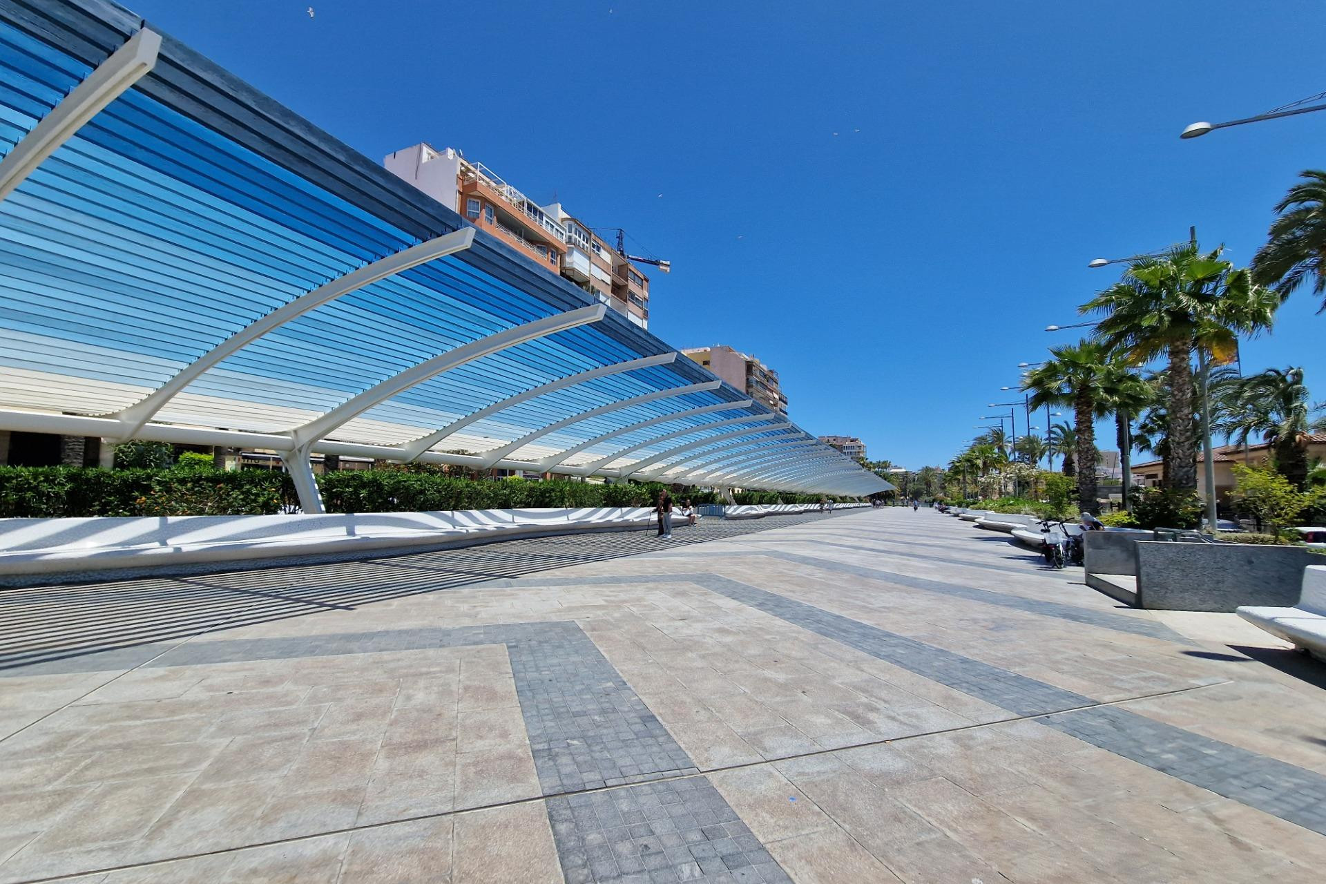 Neue Gebäude - Wohnung - Torrevieja - Playa de los Locos