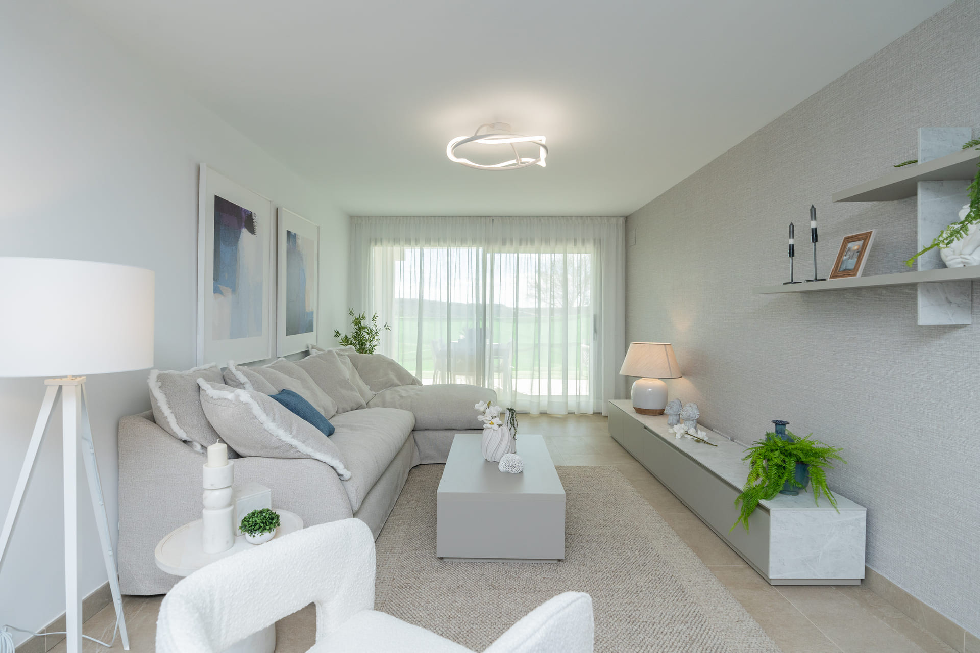 New Build - Apartment / flat - Estepona