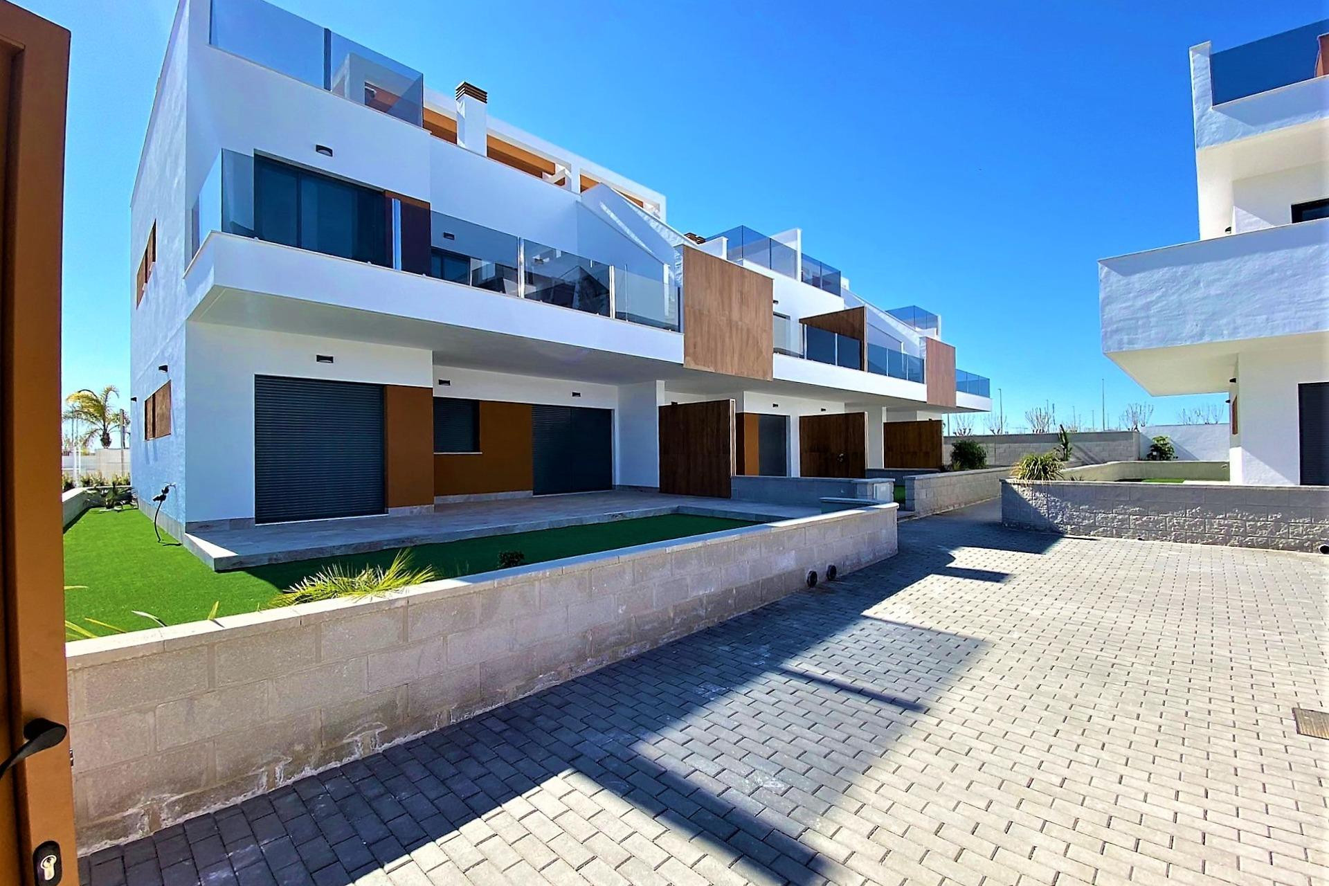 New Build - Townhouse - Pilar de la Horadada - Polideportivo