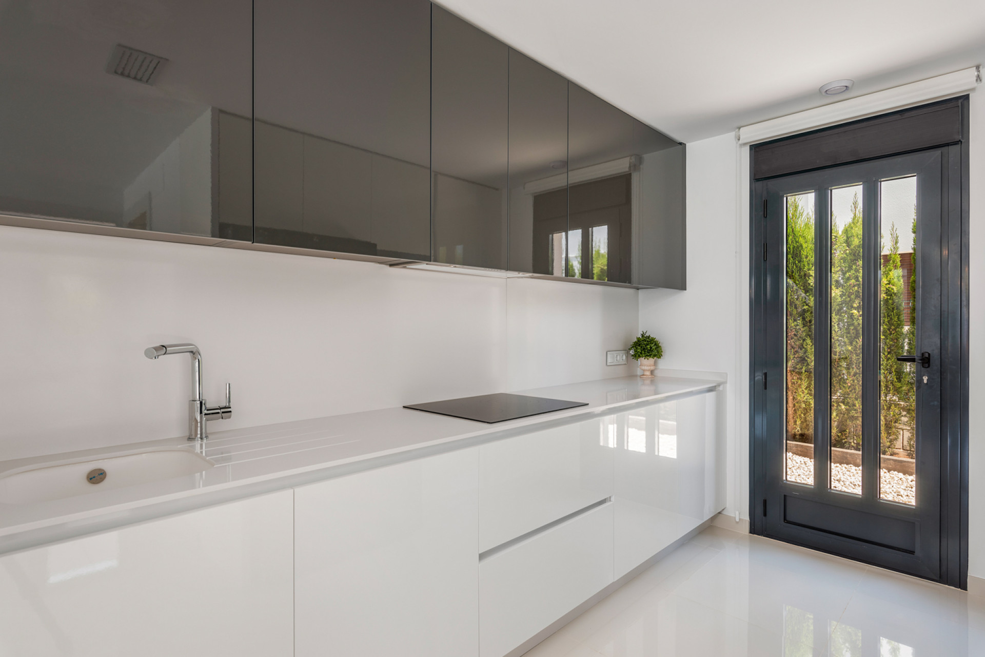 New Build - Villa - Playa Paraiso