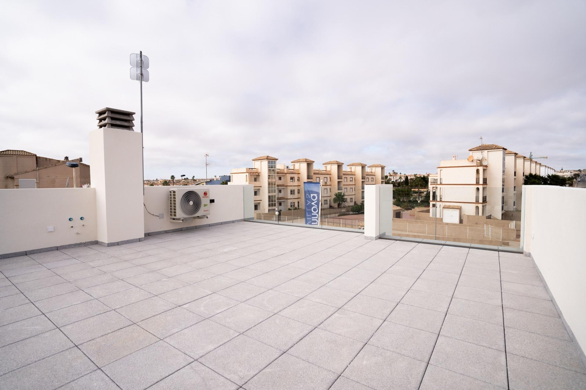 Nieuwbouw Woningen - Herenhuis - Orihuela Costa - Entre golf