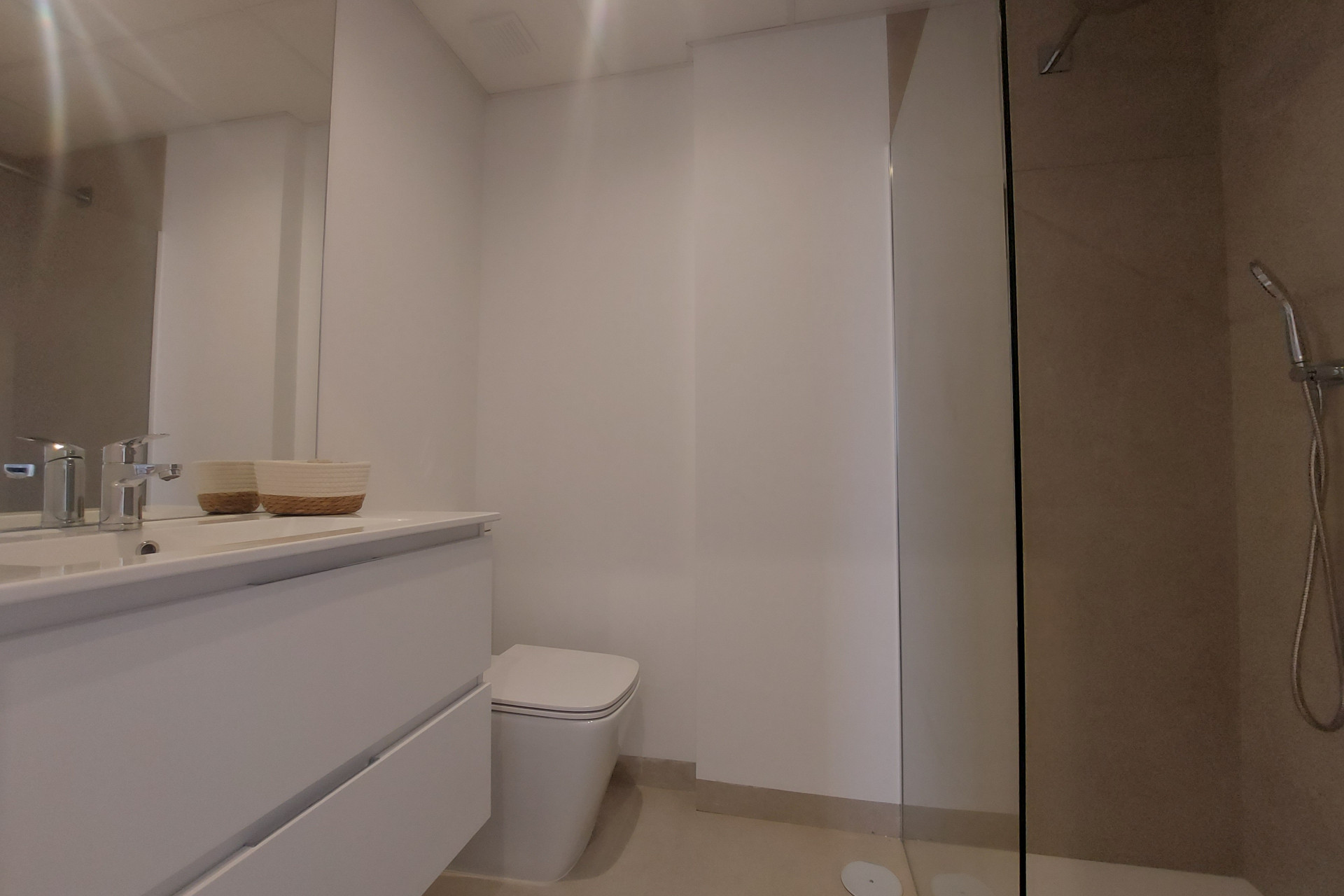 Nowy budynek - Daszek - Mar de Cristal