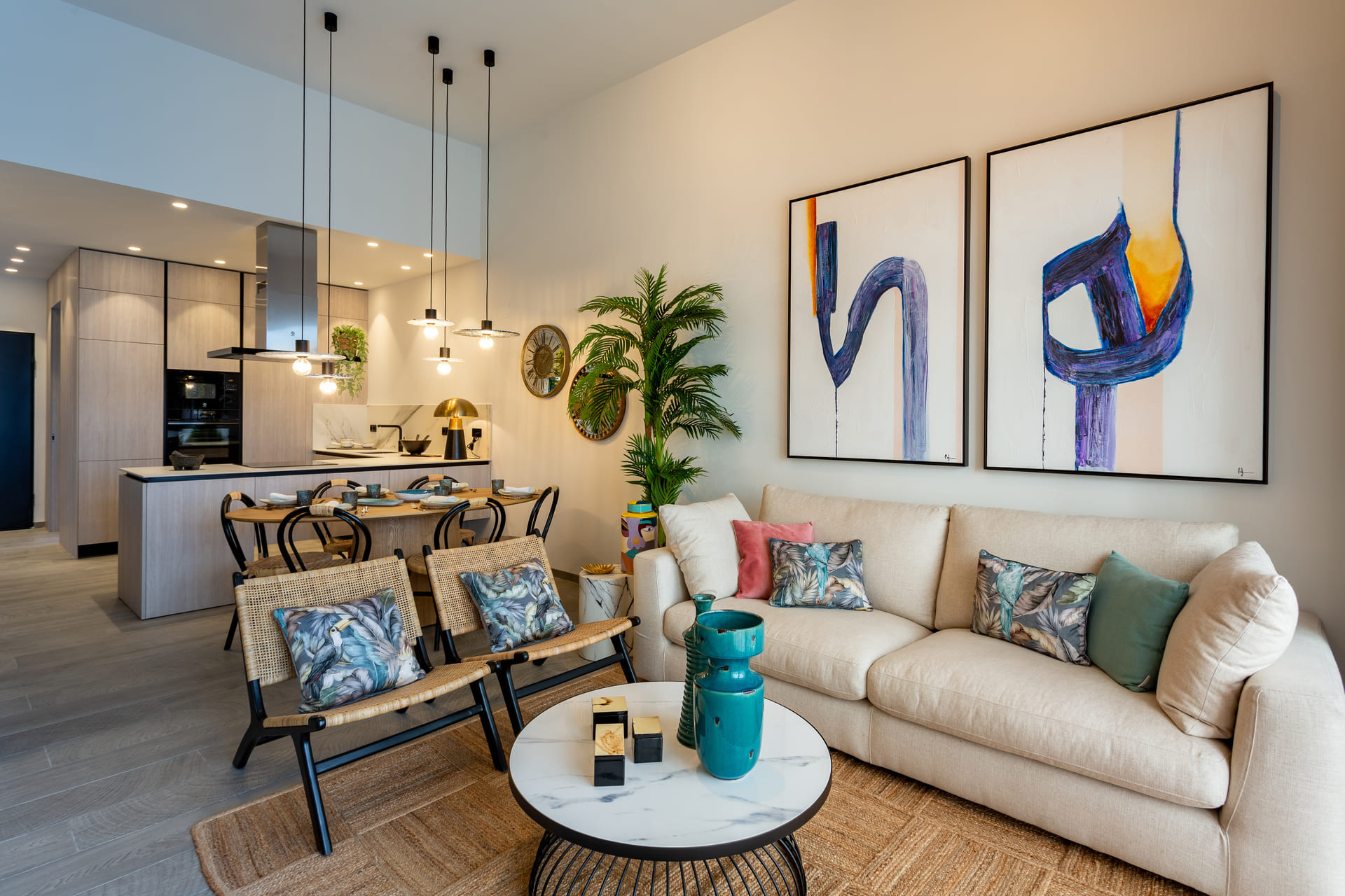 Nowy budynek - Kamienica - Algorfa