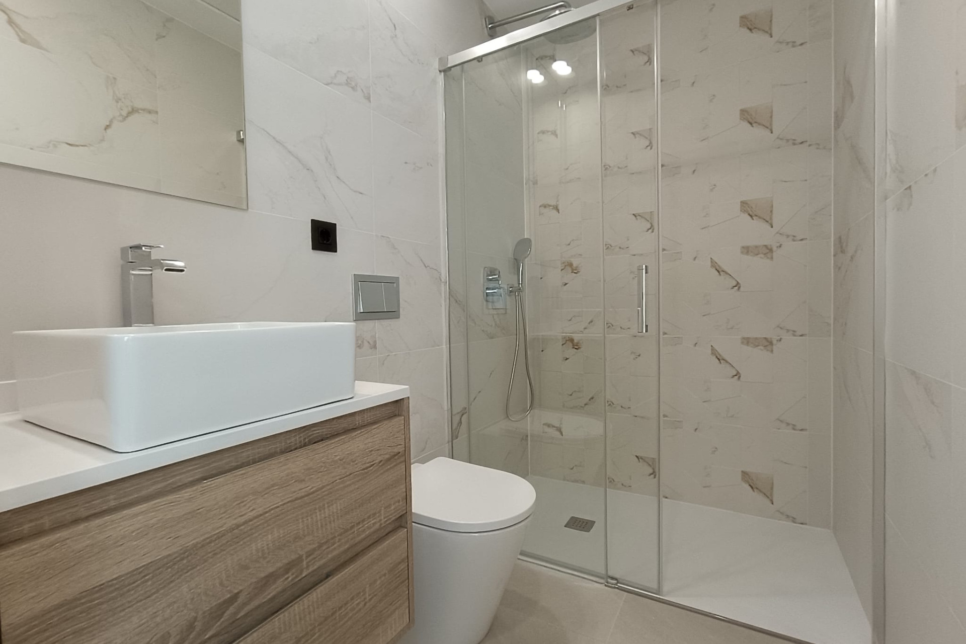 Nowy budynek - Kamienica - Benijofar