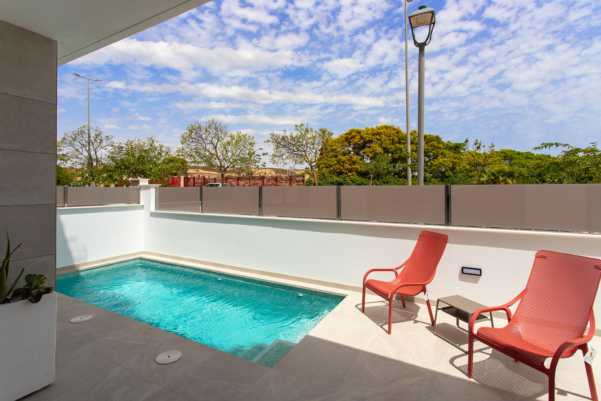 Nowy budynek - Kamienica - Sucina