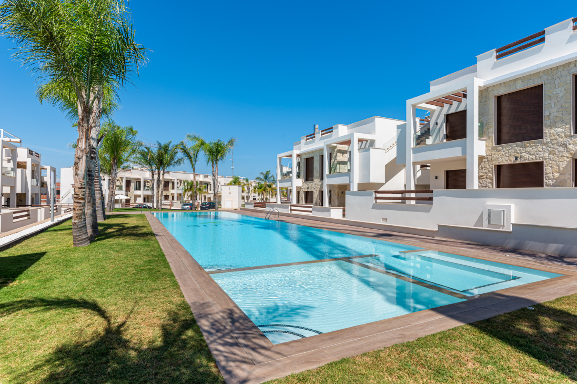 Nowy budynek - Kamienica - Torrevieja - torrevieja