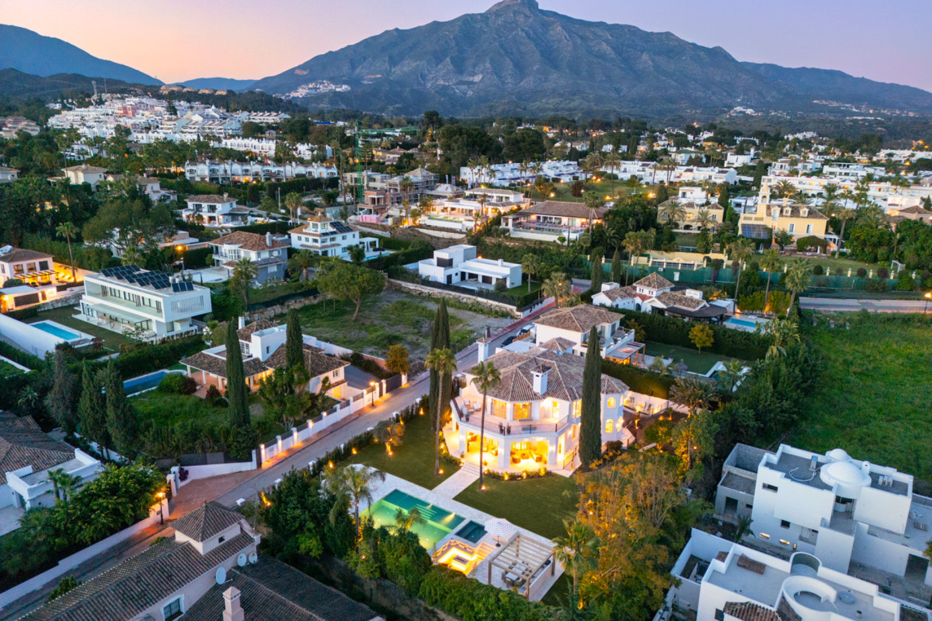 Nowy budynek - Villa - Marbella