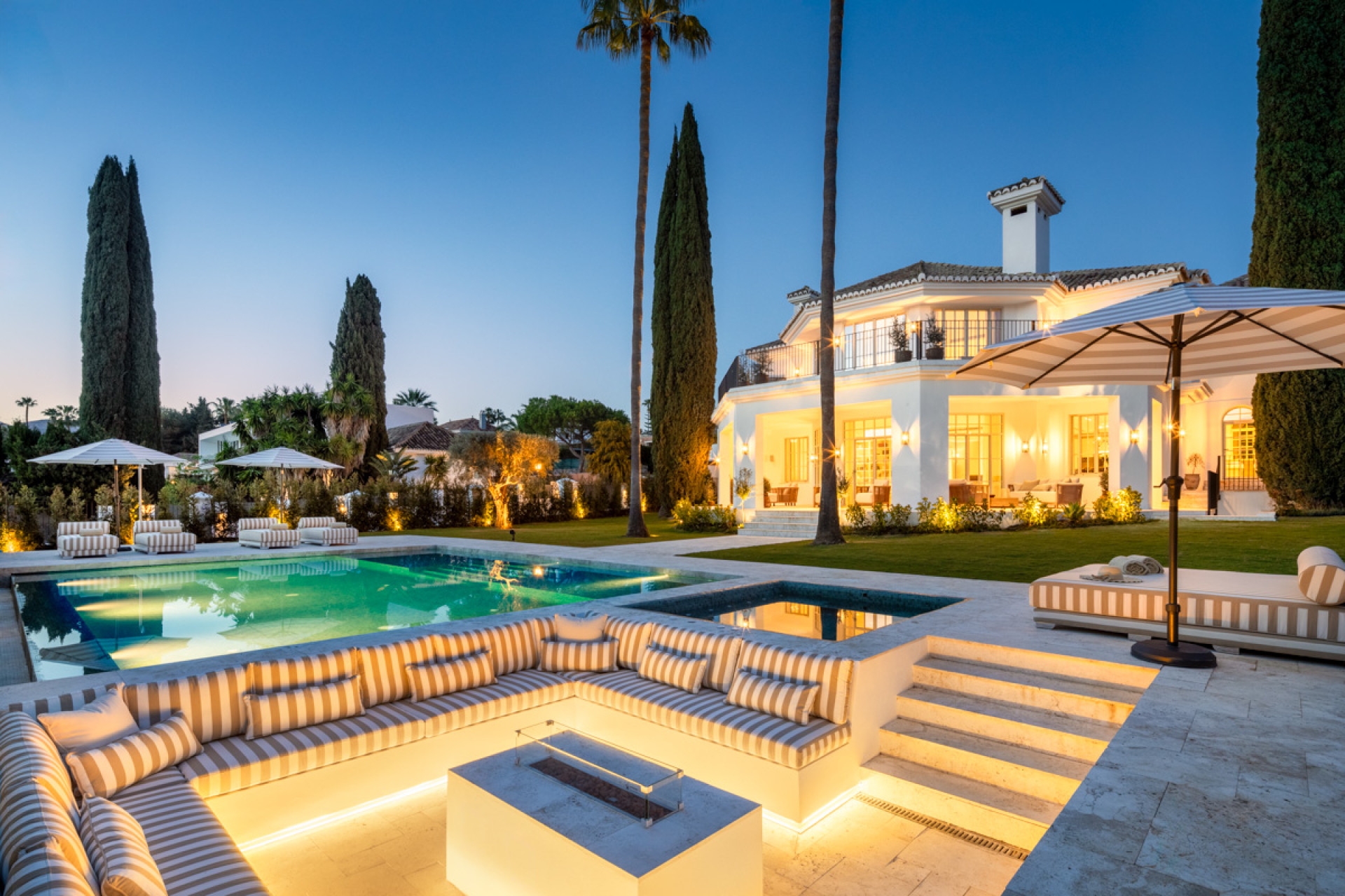Nowy budynek - Villa - Marbella
