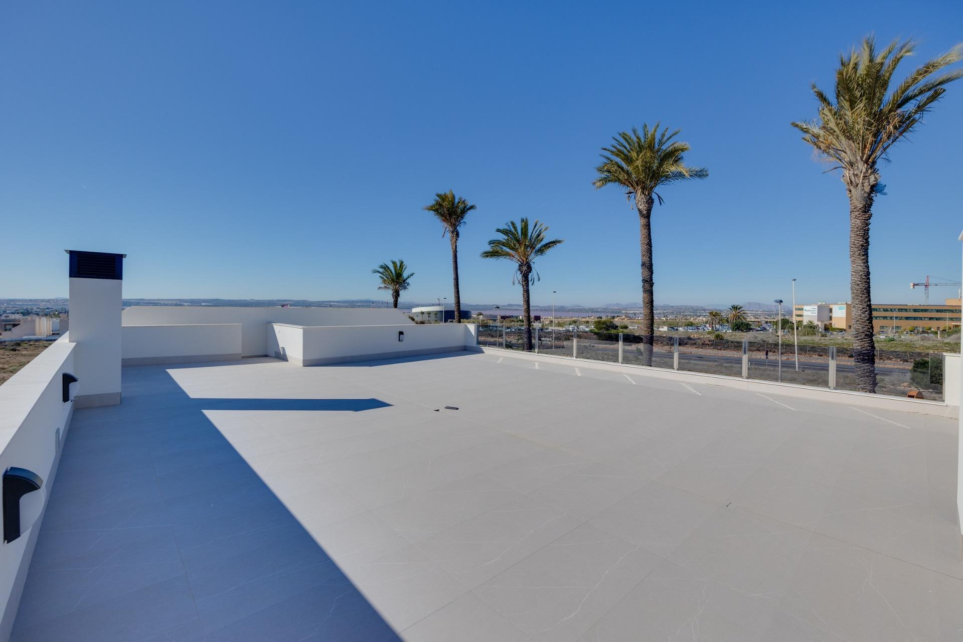 Nowy budynek - Villa - Torrevieja - Parque Acuático - Sector 25