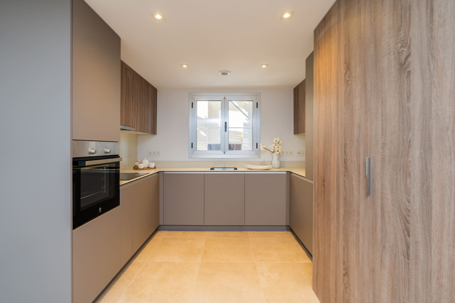 Obra nueva - Apartamento / piso - Estepona