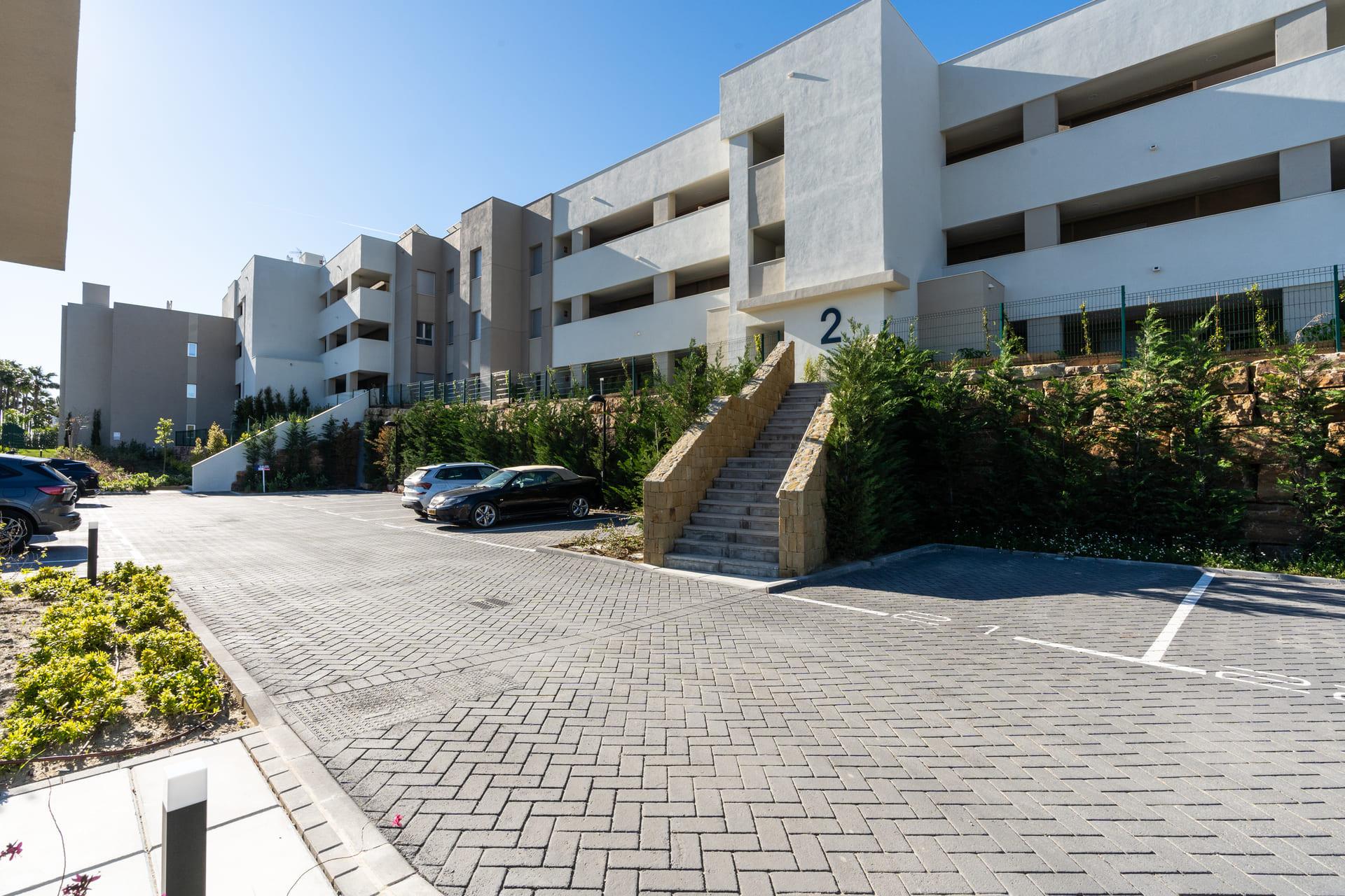 Obra nueva - Apartamento / piso - Estepona