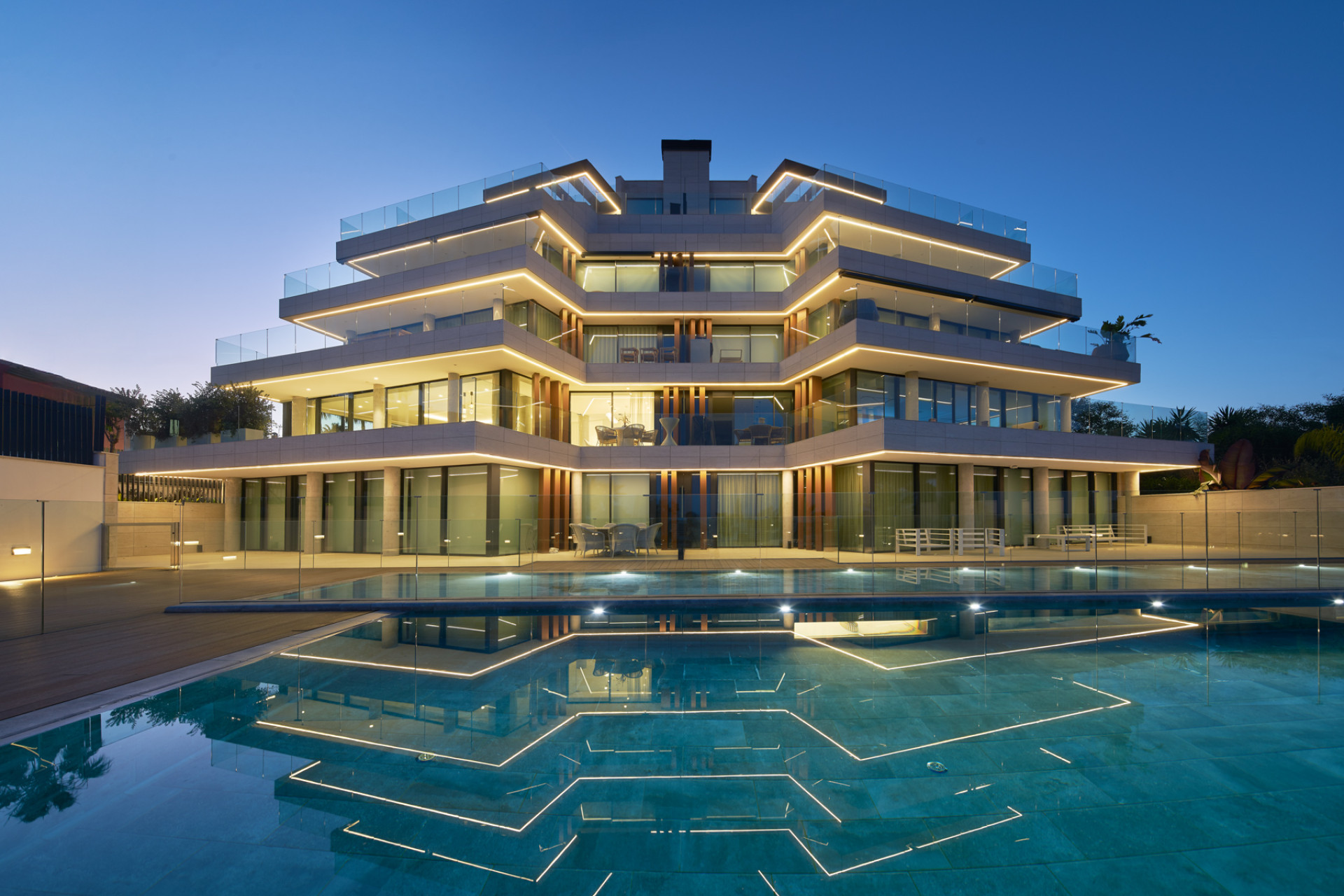 Obra nueva - Apartamento / piso - Estepona