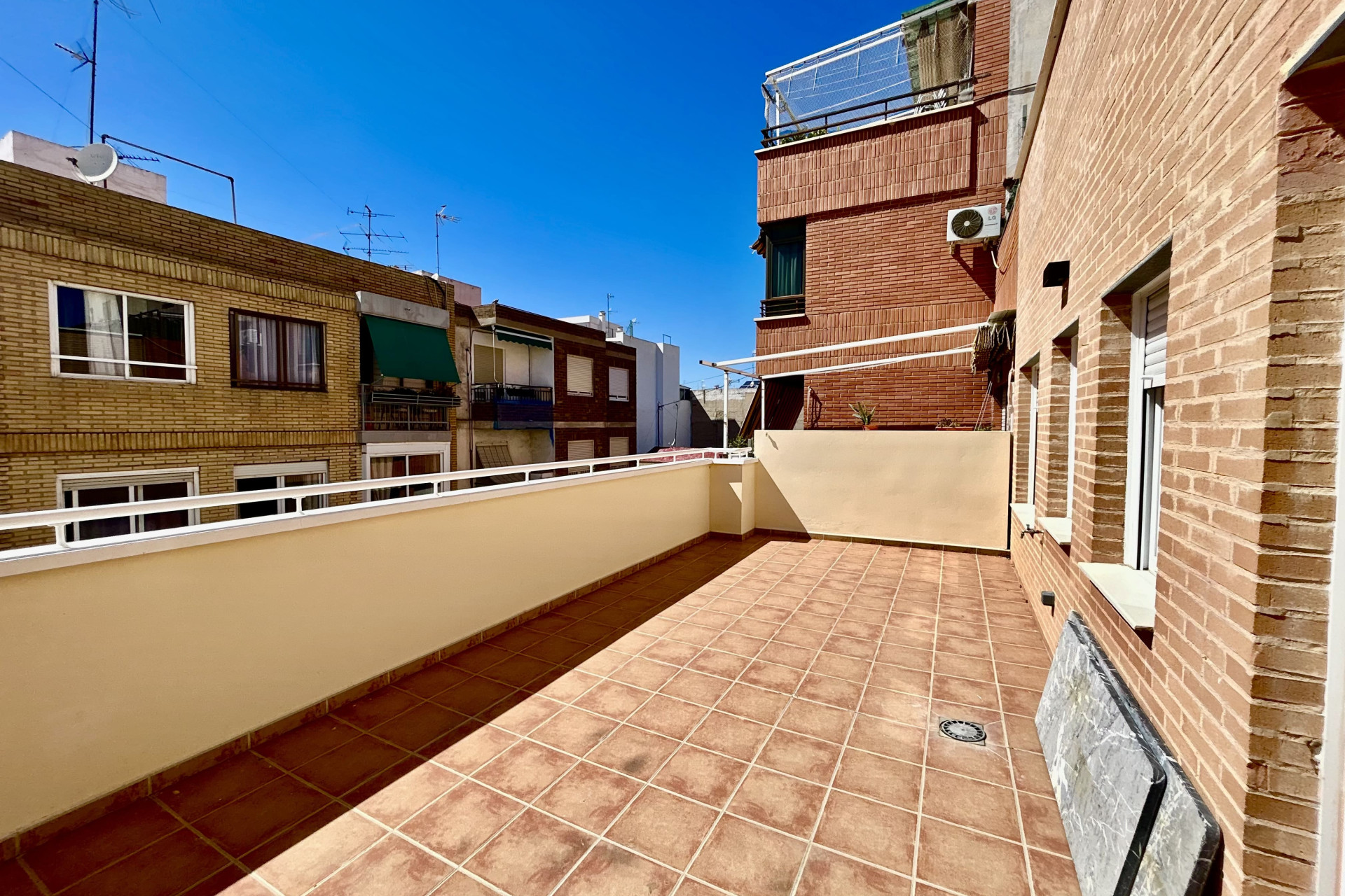 Obra nueva - Ático - Alicante