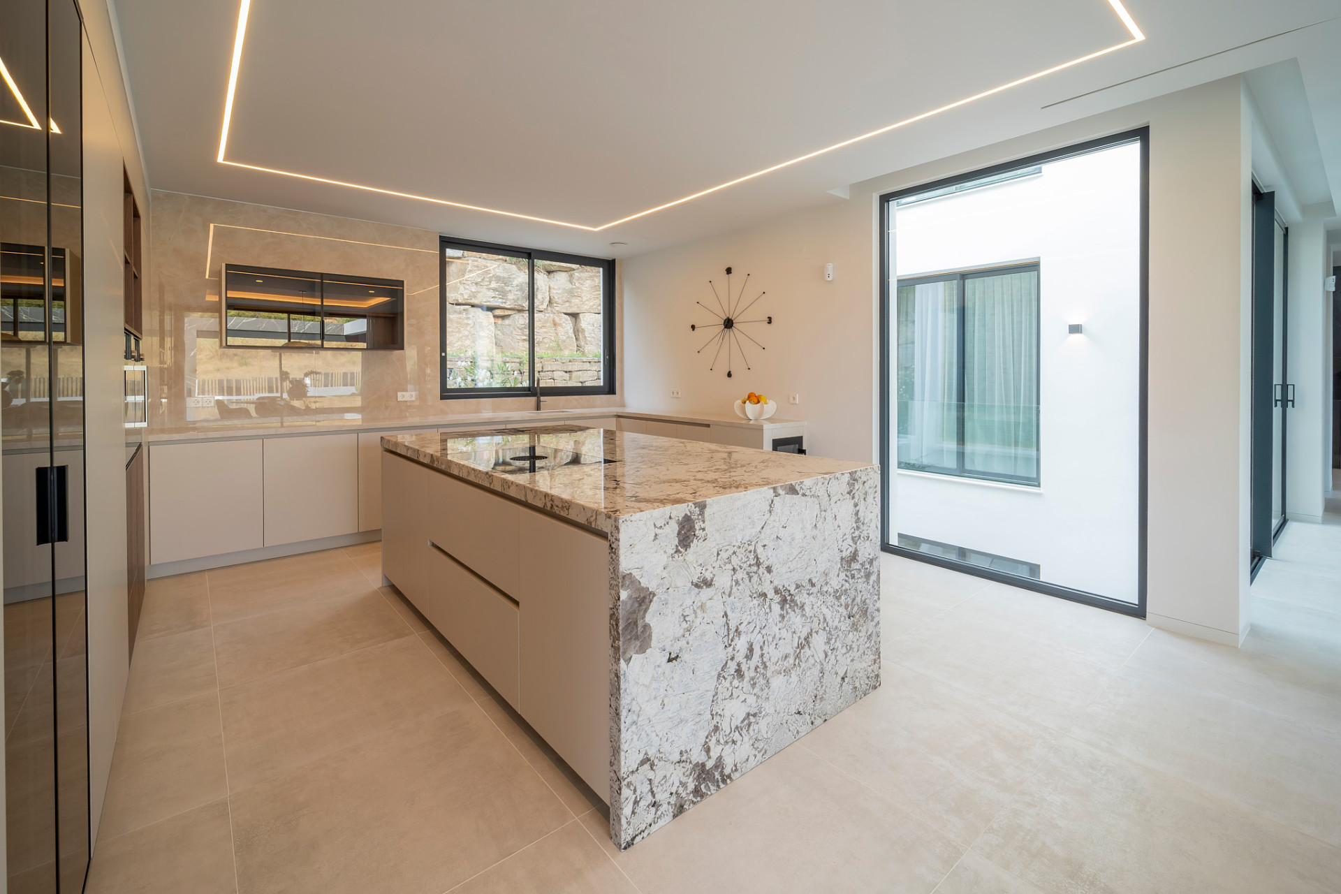 Obra nueva - Villa - Benahavis - Benahavís