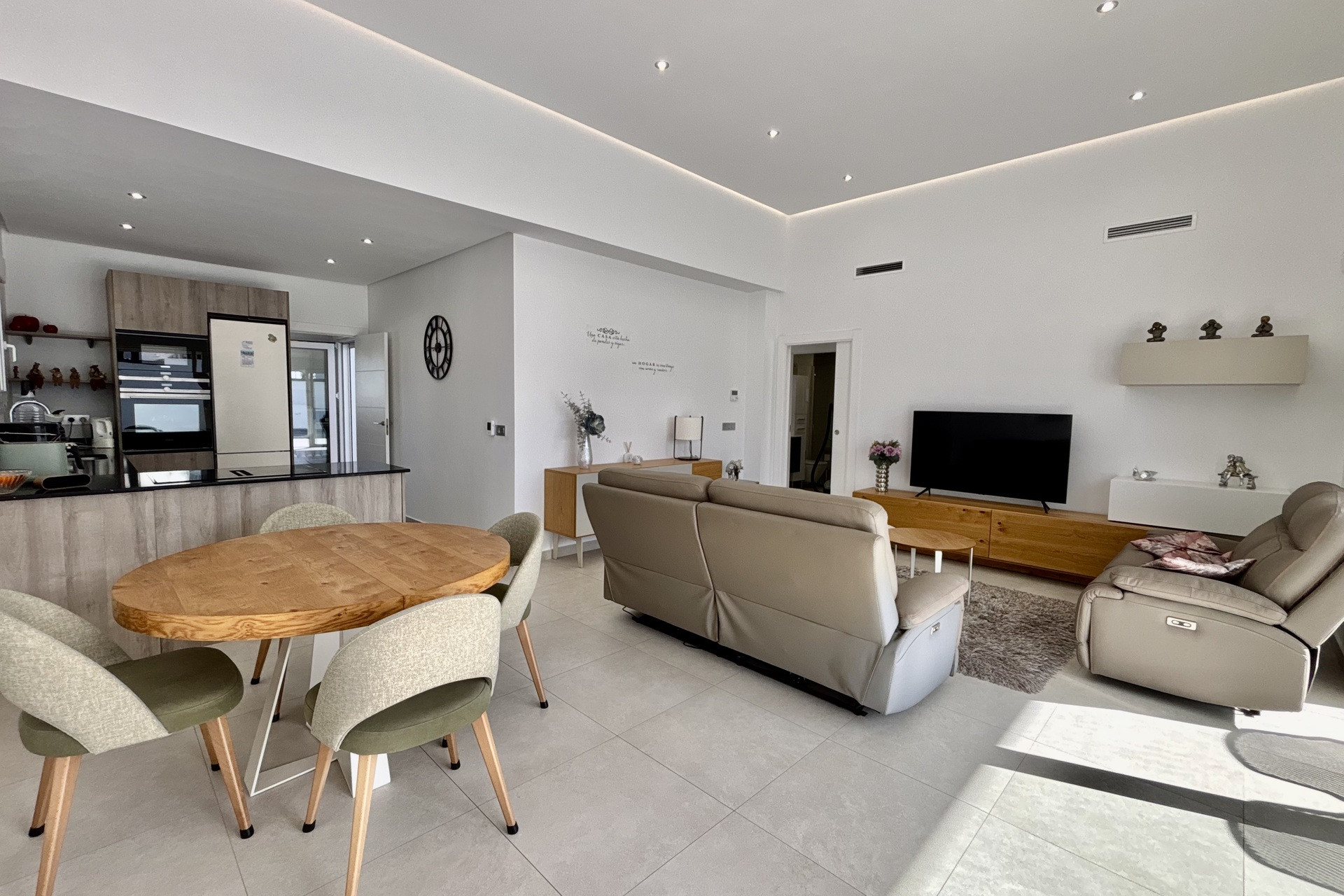 Obra nueva - Villa - Binijófar