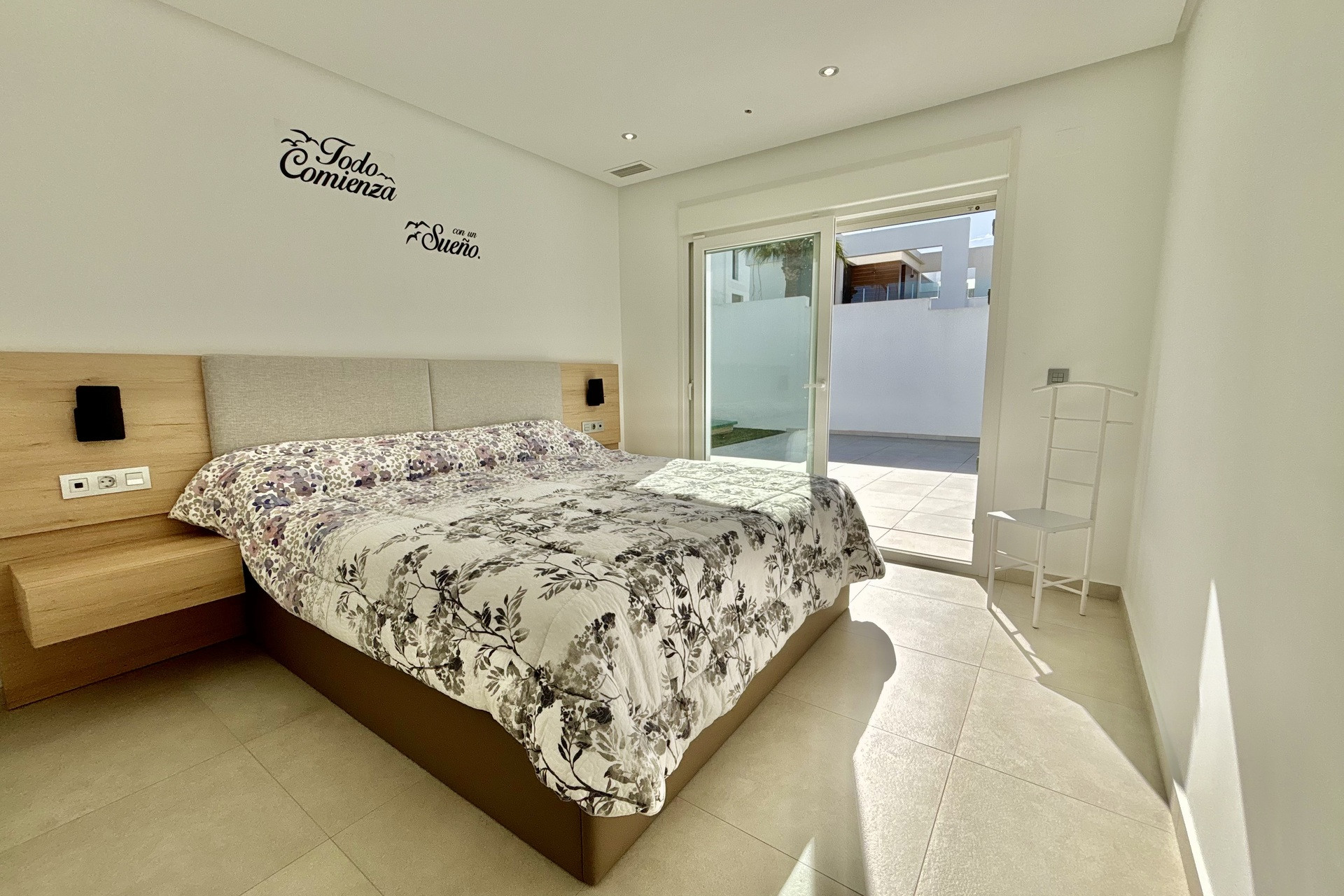 Obra nueva - Villa - Binijófar