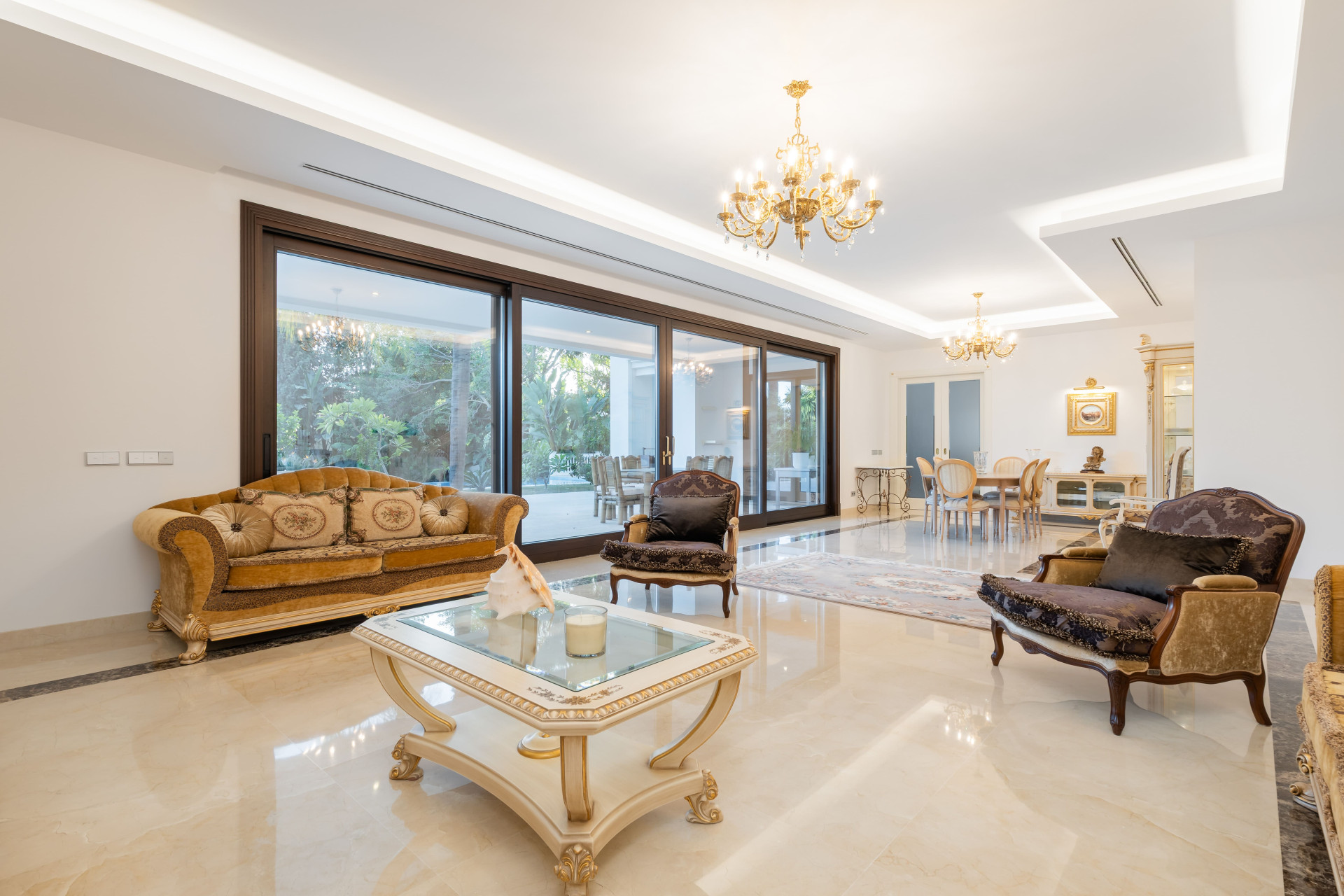 Obra nueva - Villa - Estepona