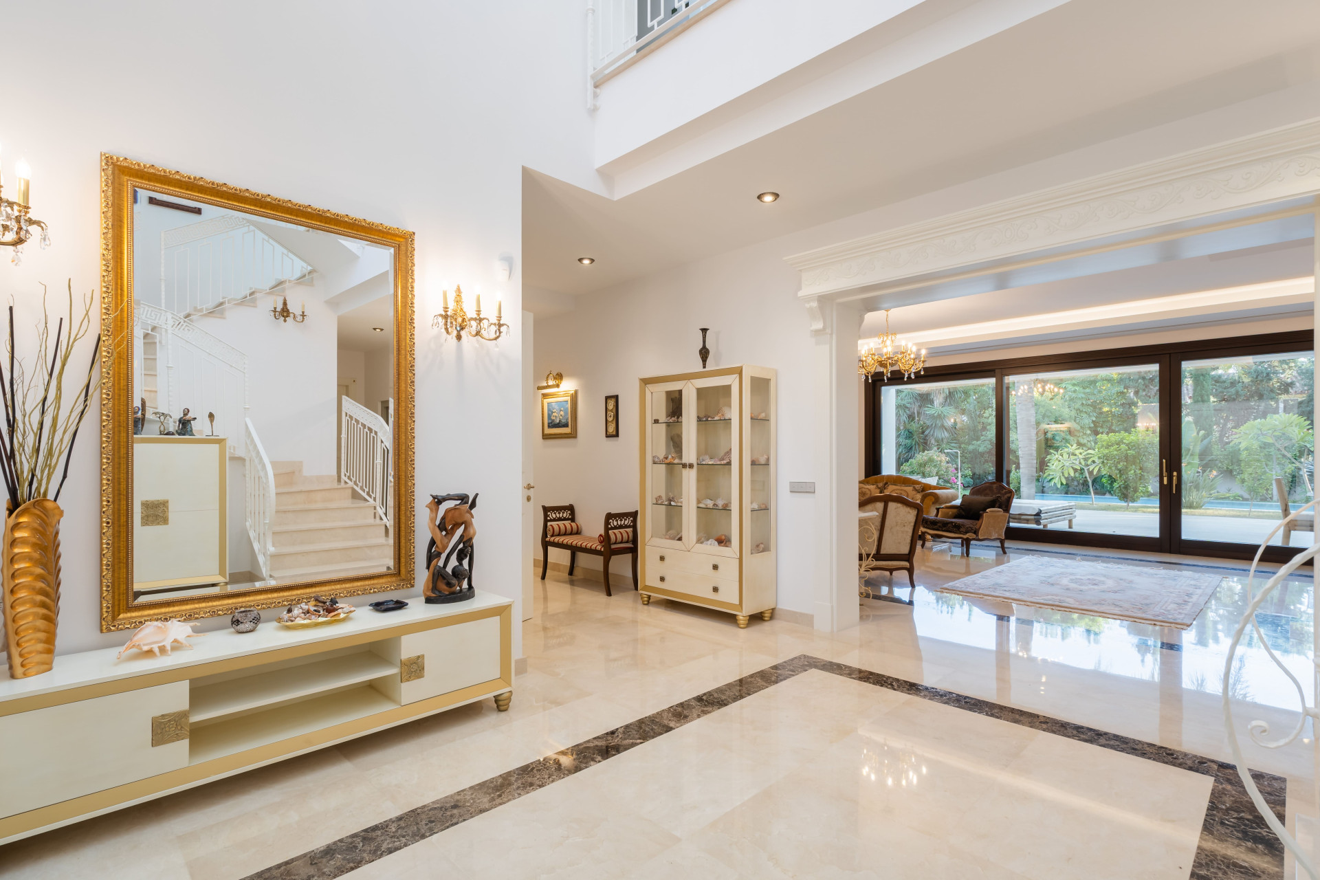 Obra nueva - Villa - Estepona