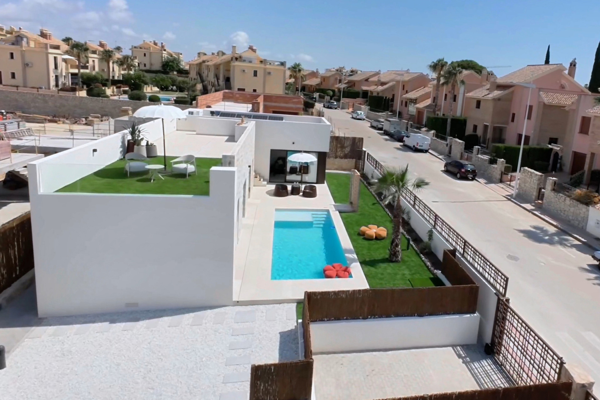 Obra nueva - Villa - La Finca Golf