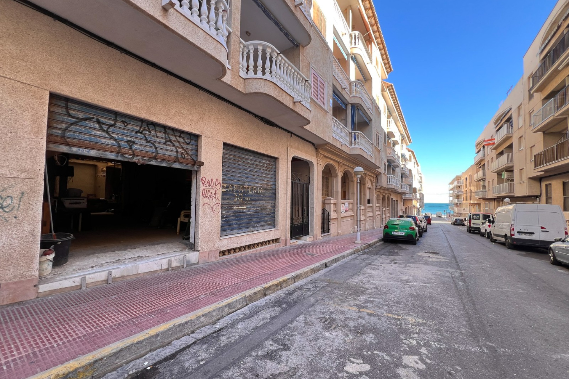 Odsprzedaż - Commercial premises - Guardamar del Segura - Guardamar