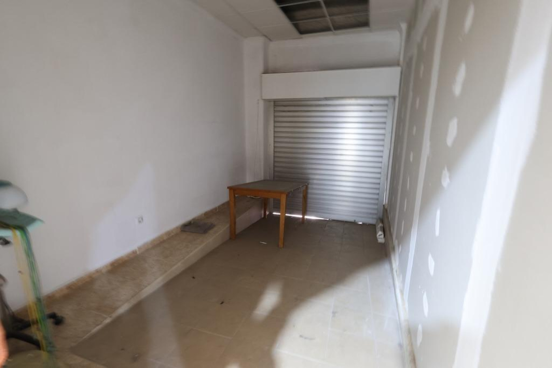 Odsprzedaż - Commercial premises - Torrevieja - Centro